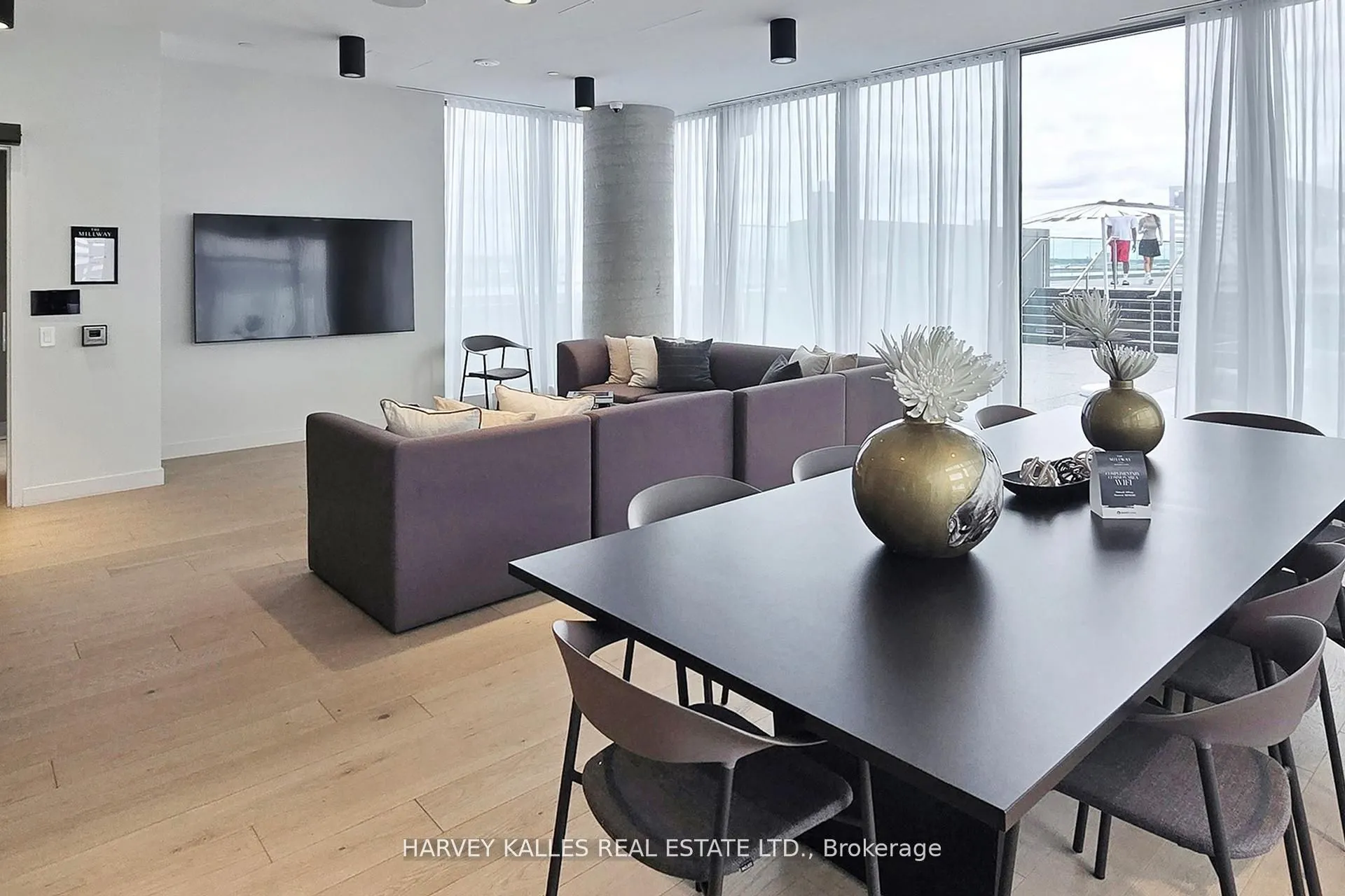 7890 Jane Street, #2807