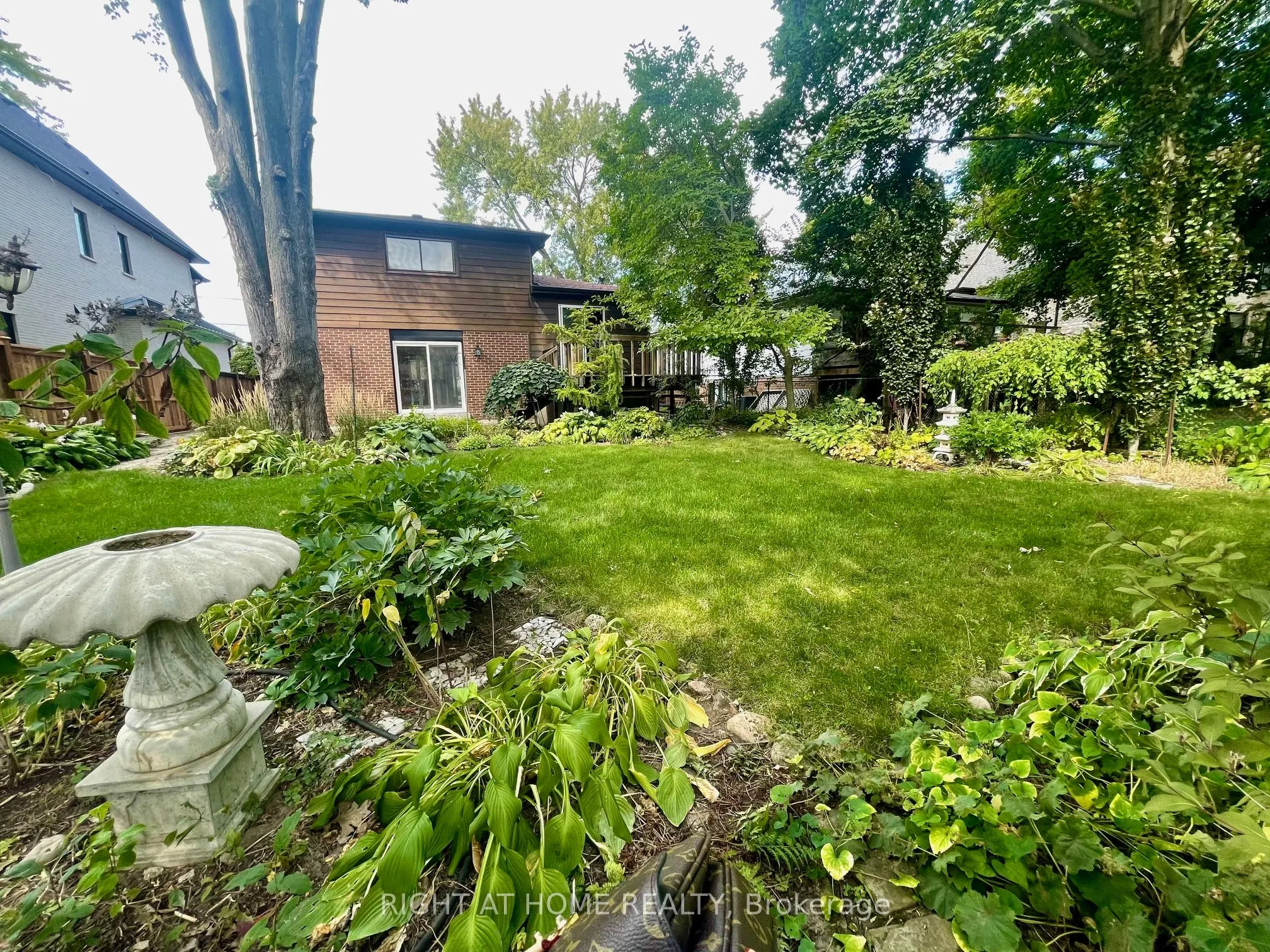 23 Pomander Road