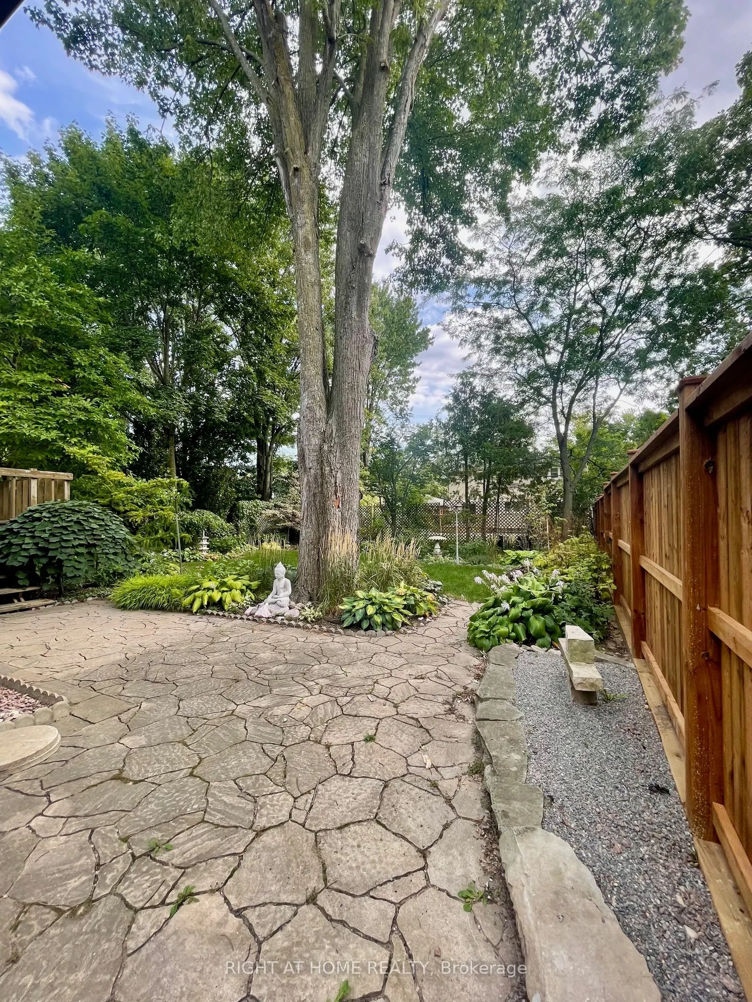 23 Pomander Road