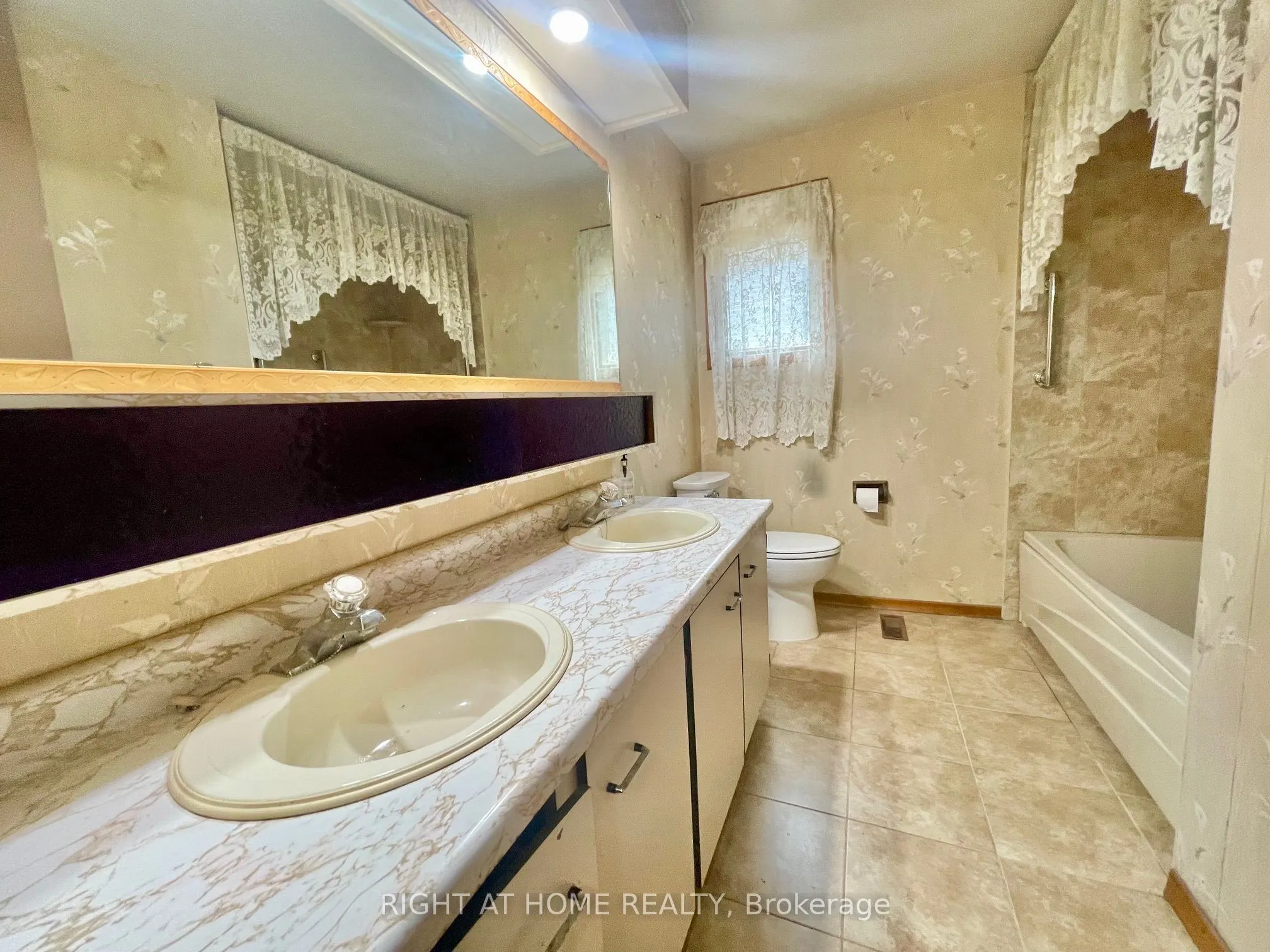 23 Pomander Road