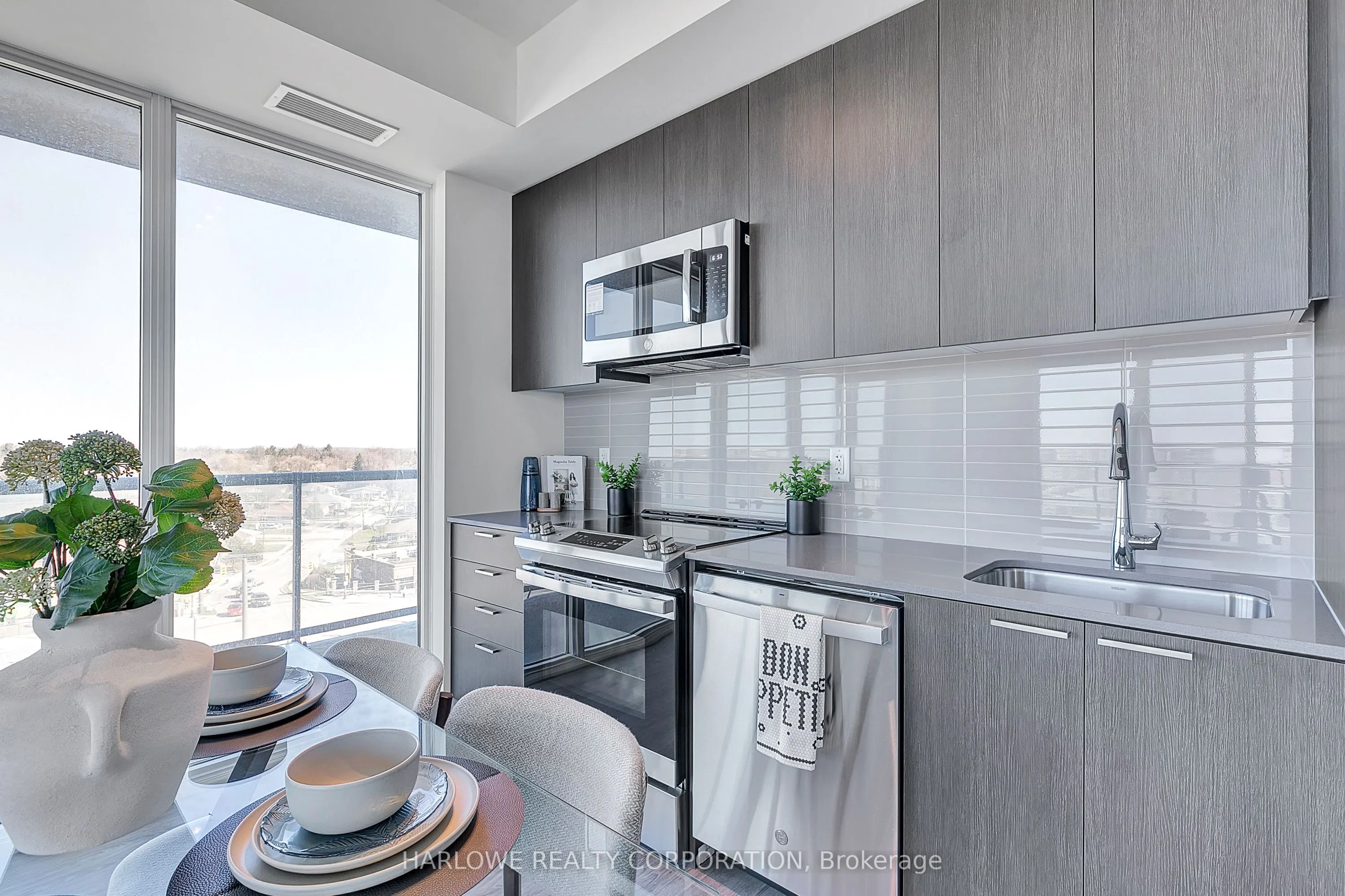 185 Deerfield Road, #709