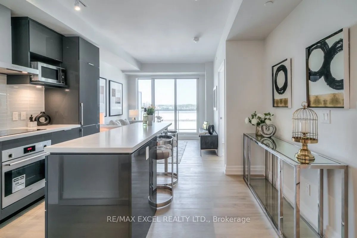 8 Rouge Valley Drive W, #903