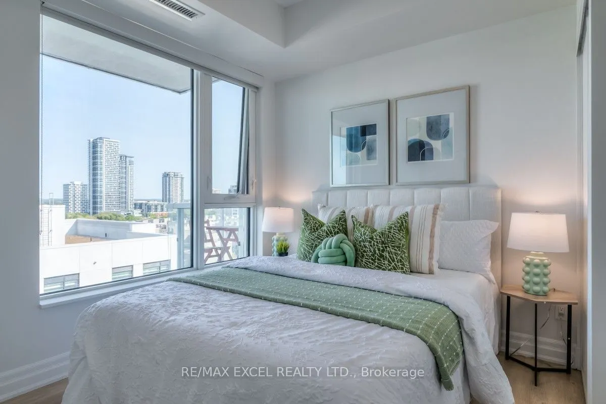 8 Rouge Valley Drive W, #903