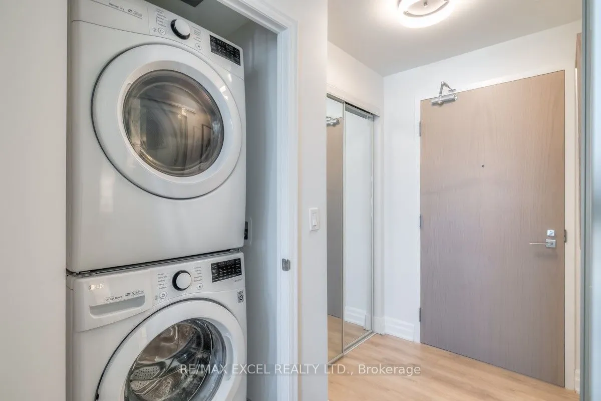 8 Rouge Valley Drive W, #903