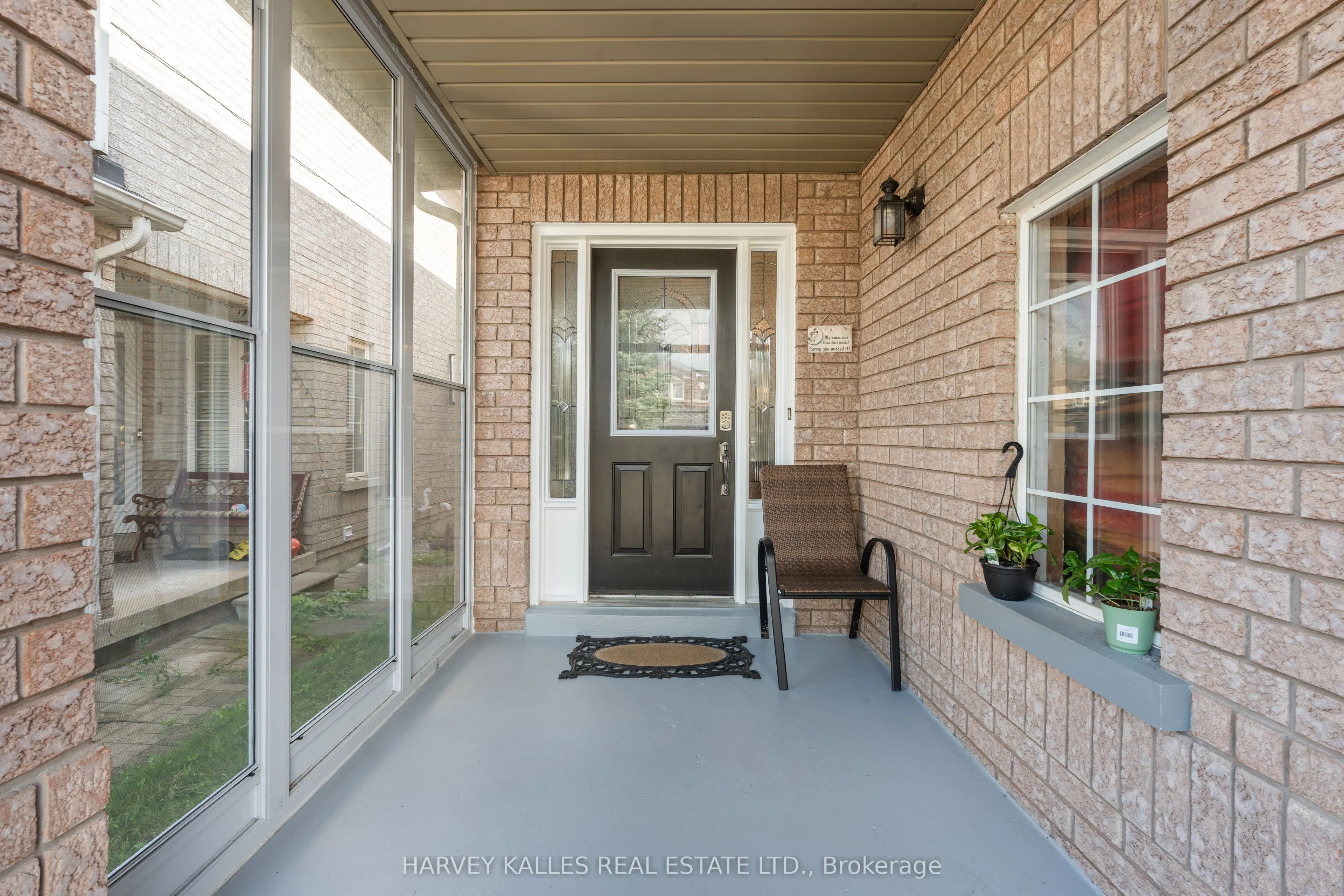 62 Kalmar Crescent