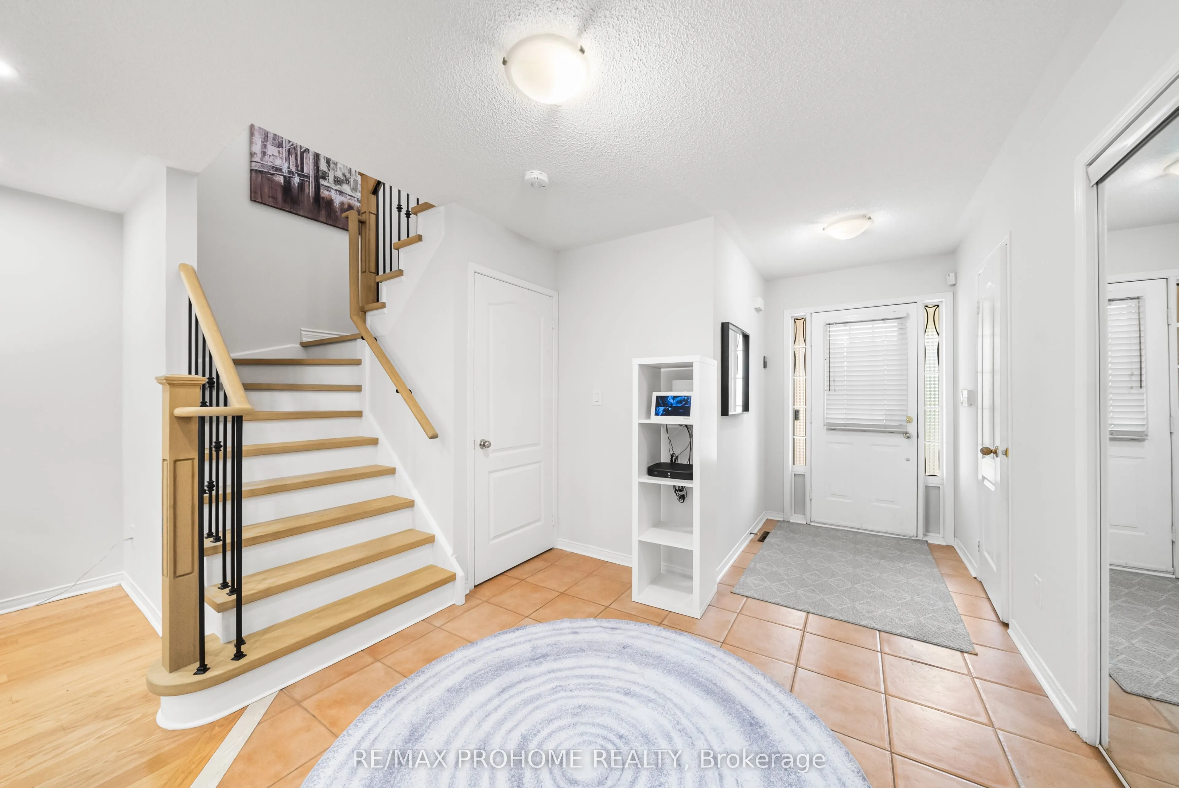 144 Deepspring Crescent