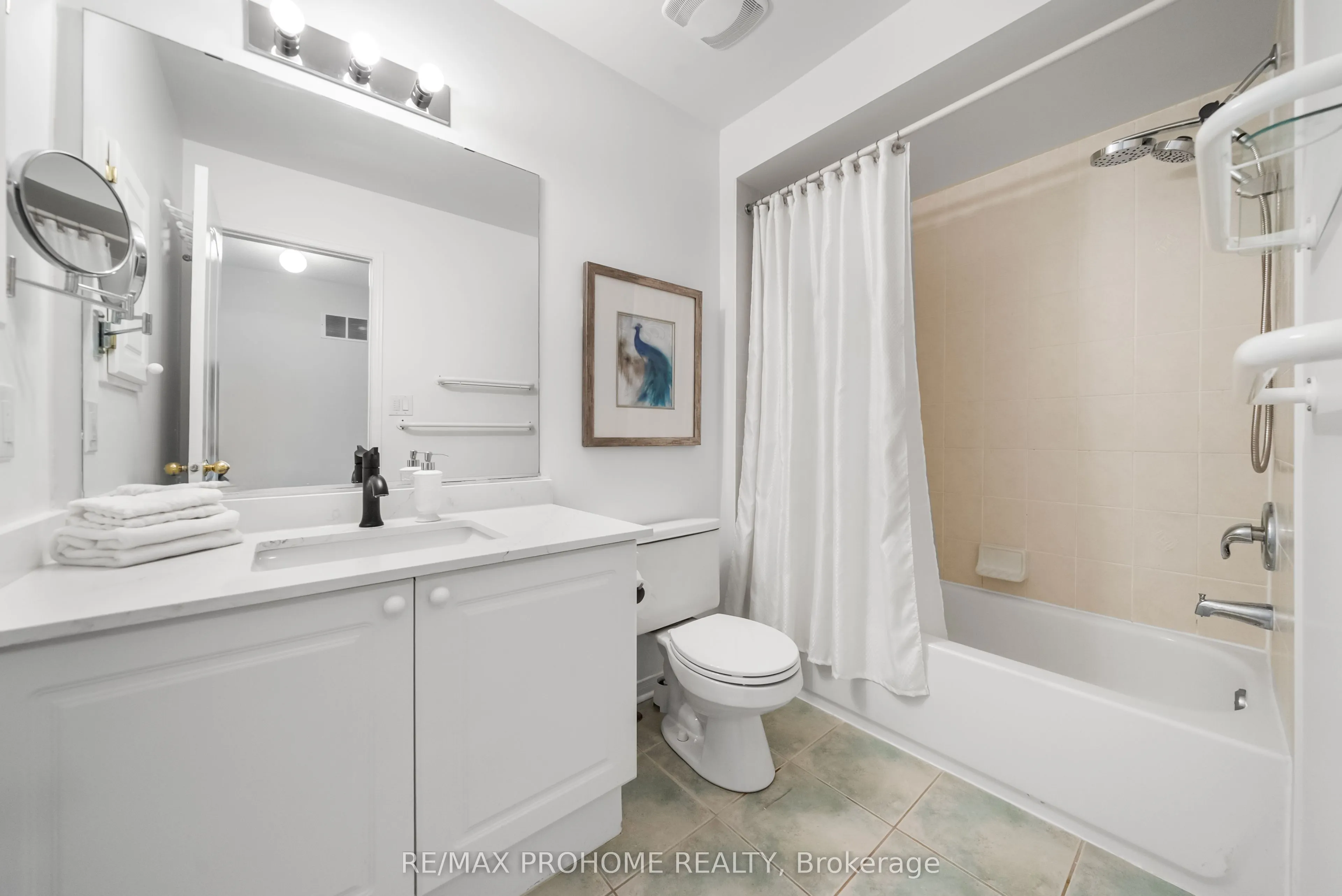 144 Deepspring Crescent