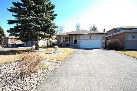 19 Ladyslipper Court