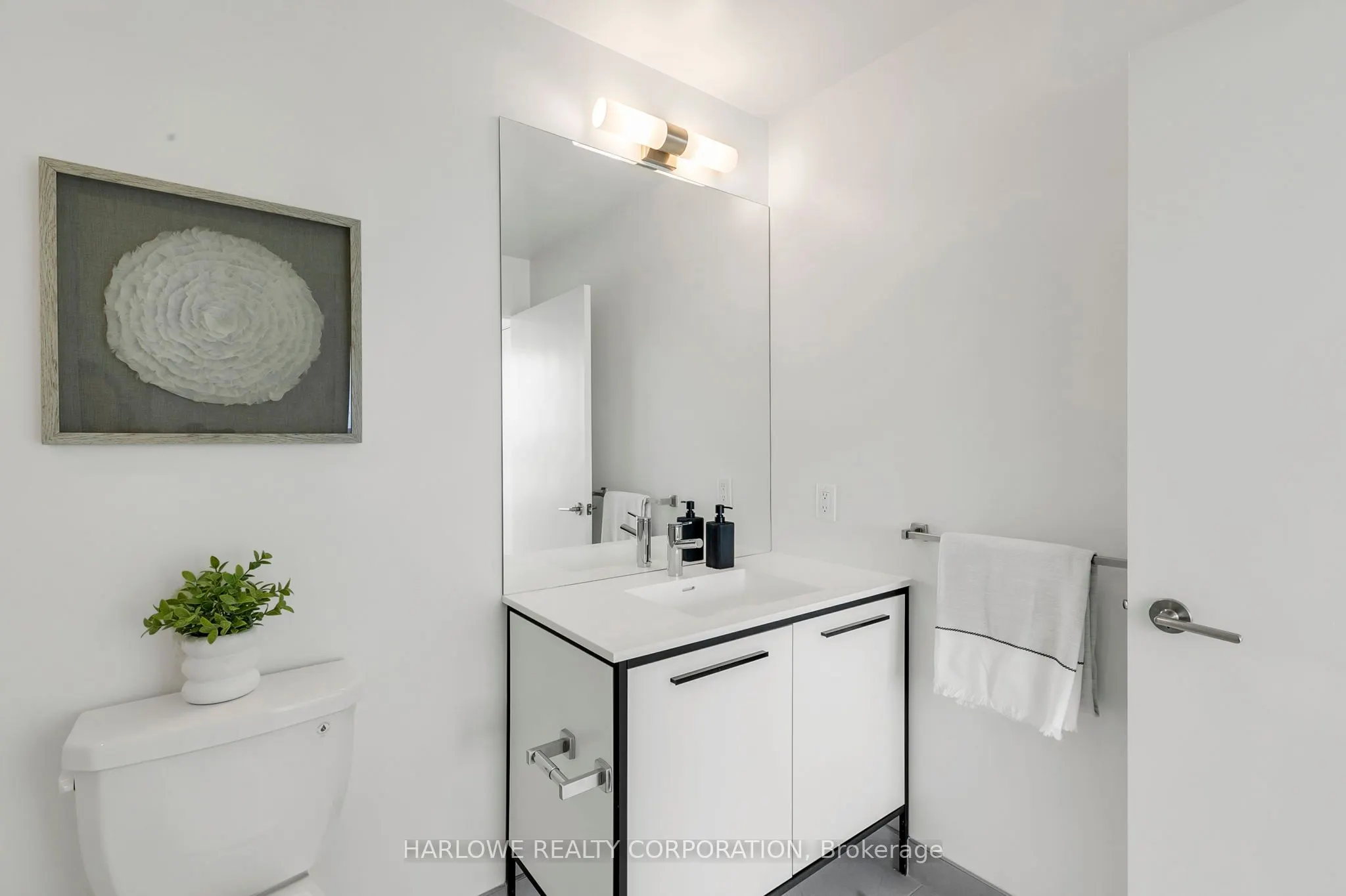 185 Deerfield Road, #1006