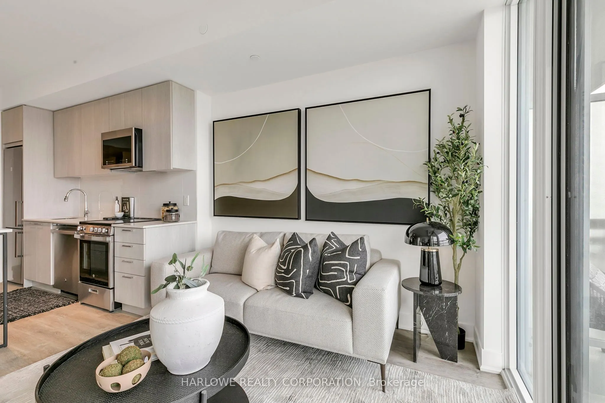 185 Deerfield Road, #1006