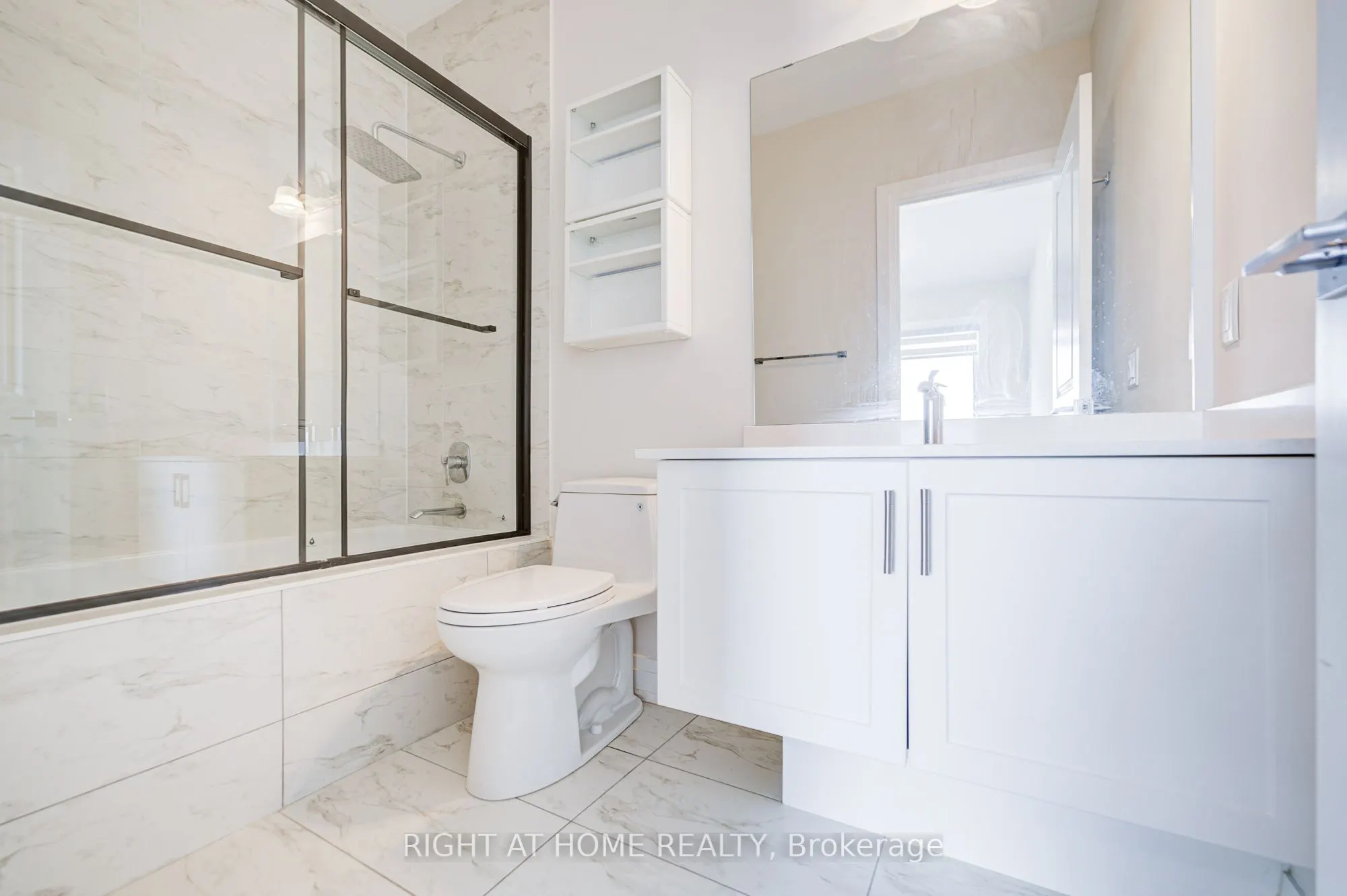 33 John Stocks Way, #UPPER