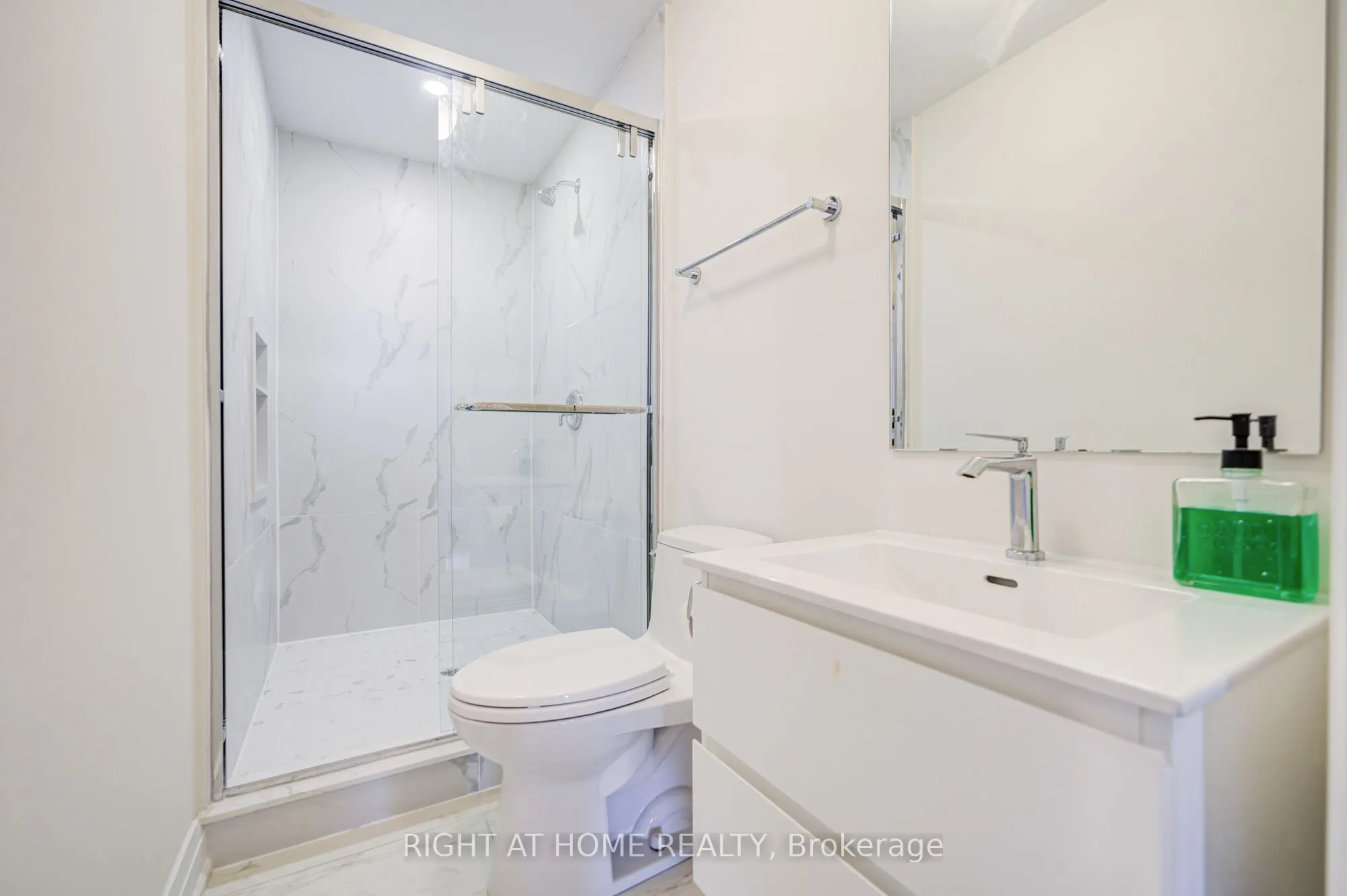 33 John Stocks Way, #UPPER