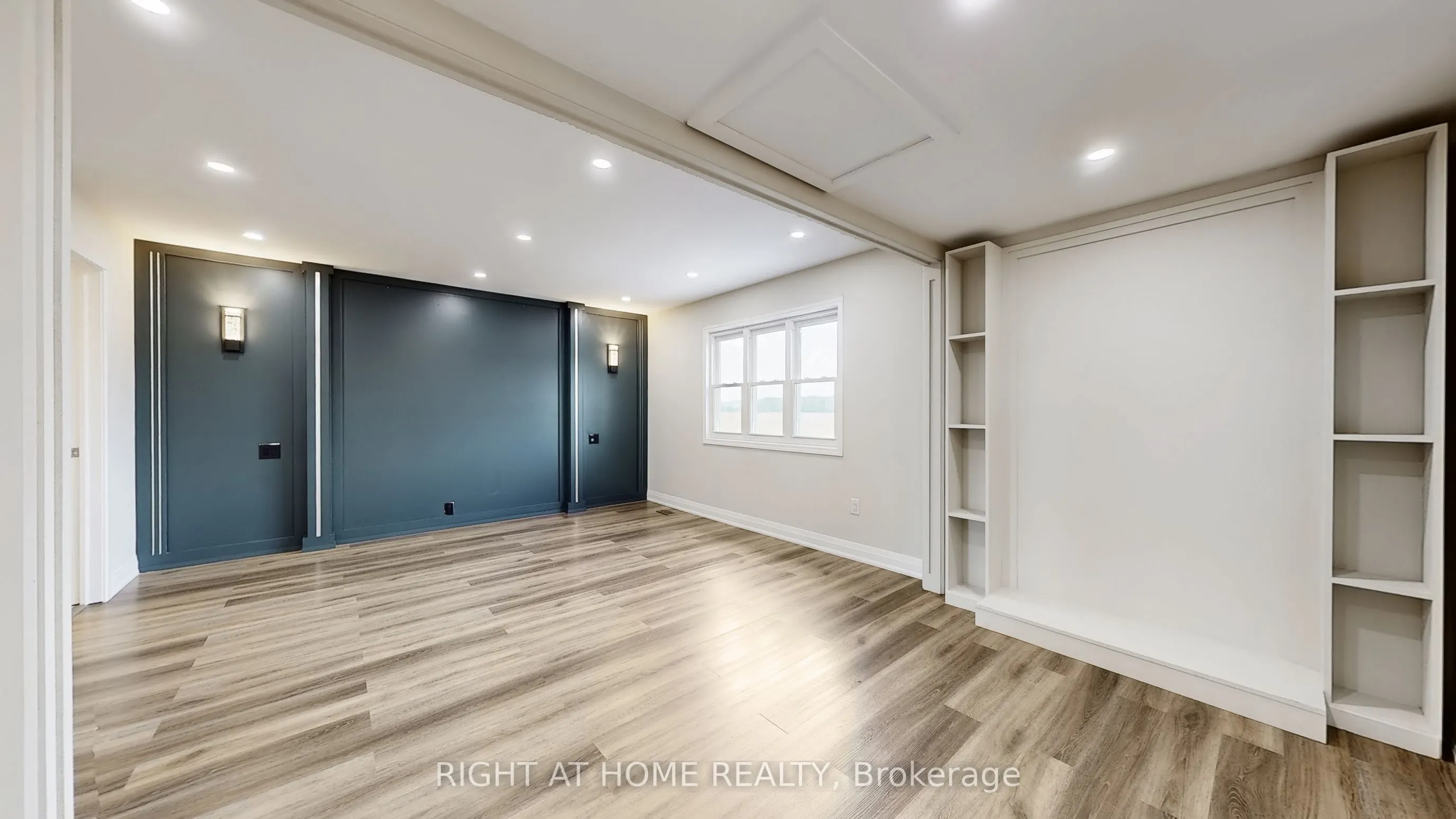12 John W Taylor Avenue