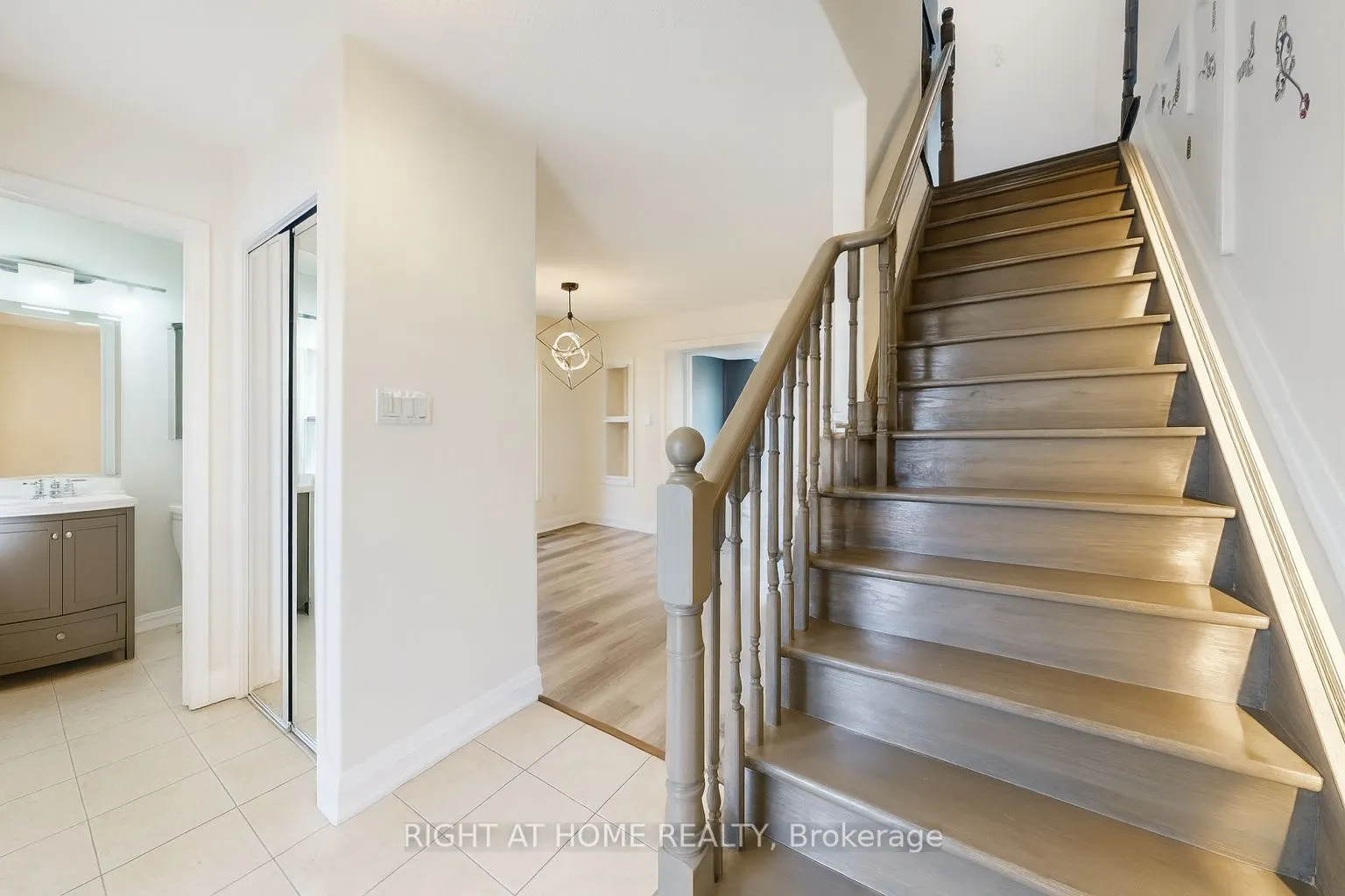 12 John W Taylor Avenue