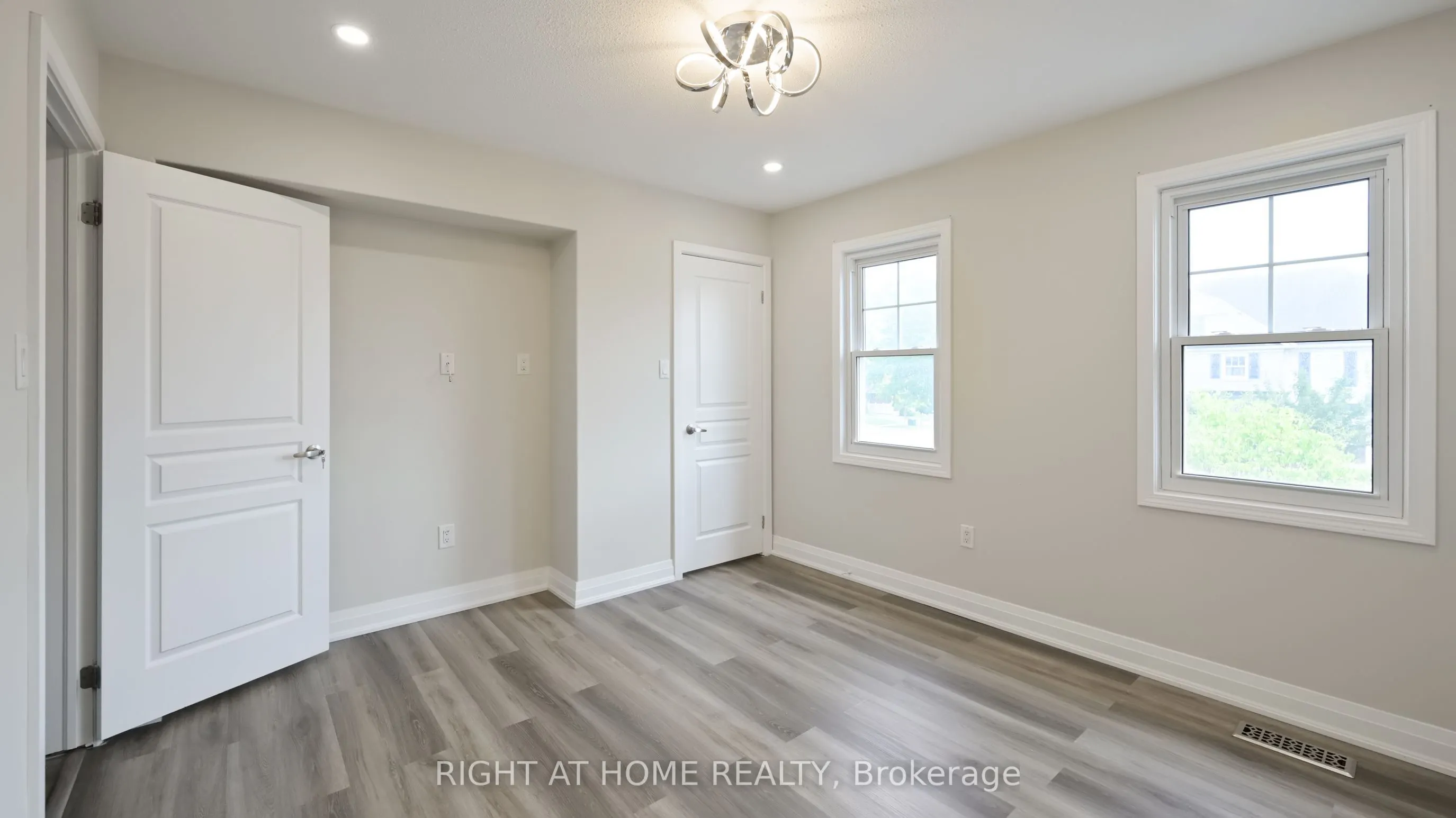 12 John W Taylor Avenue
