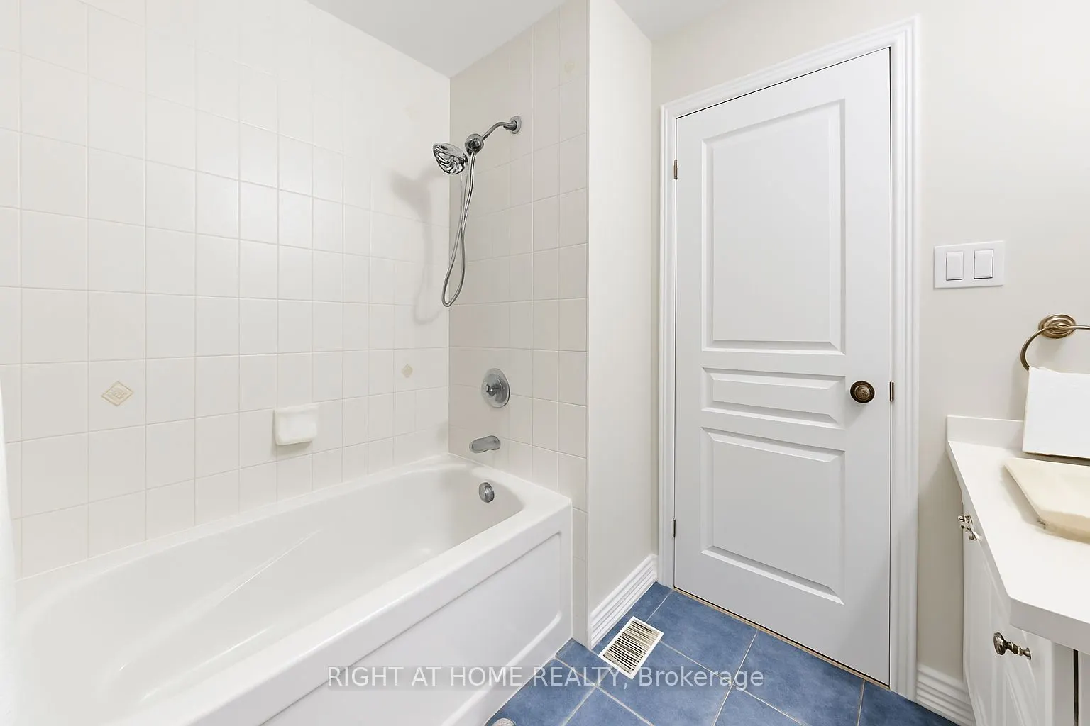 12 John W Taylor Avenue