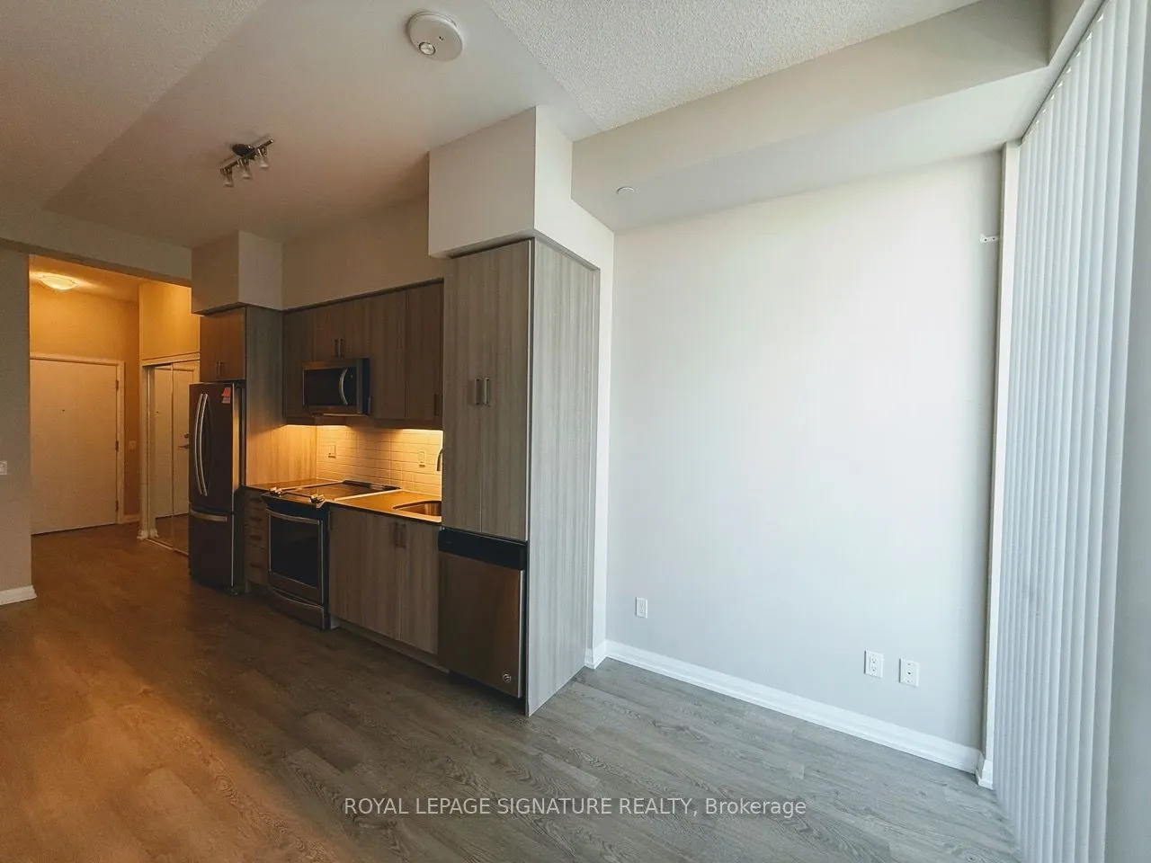 7895 Jane Street, #1009