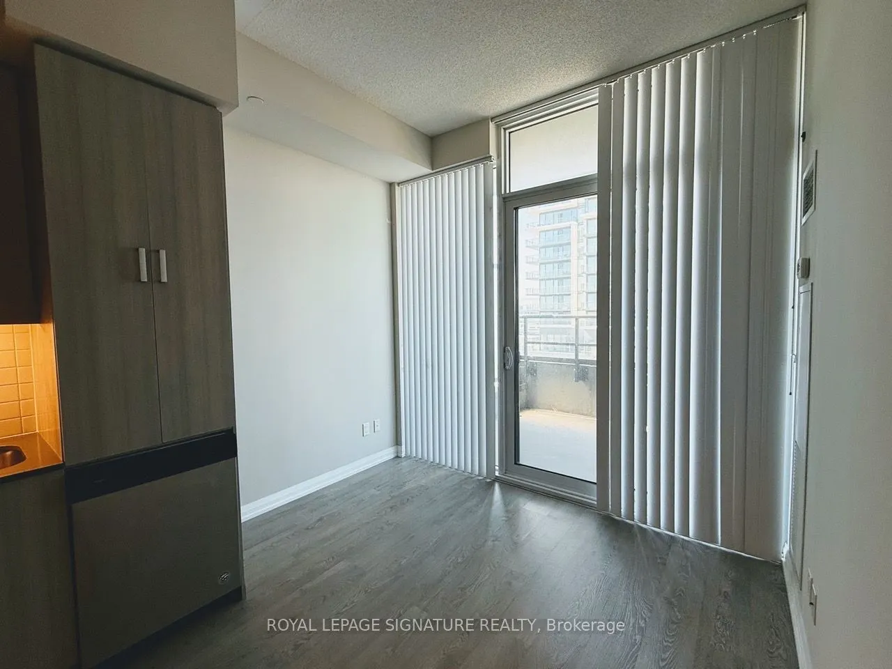 7895 Jane Street, #1009