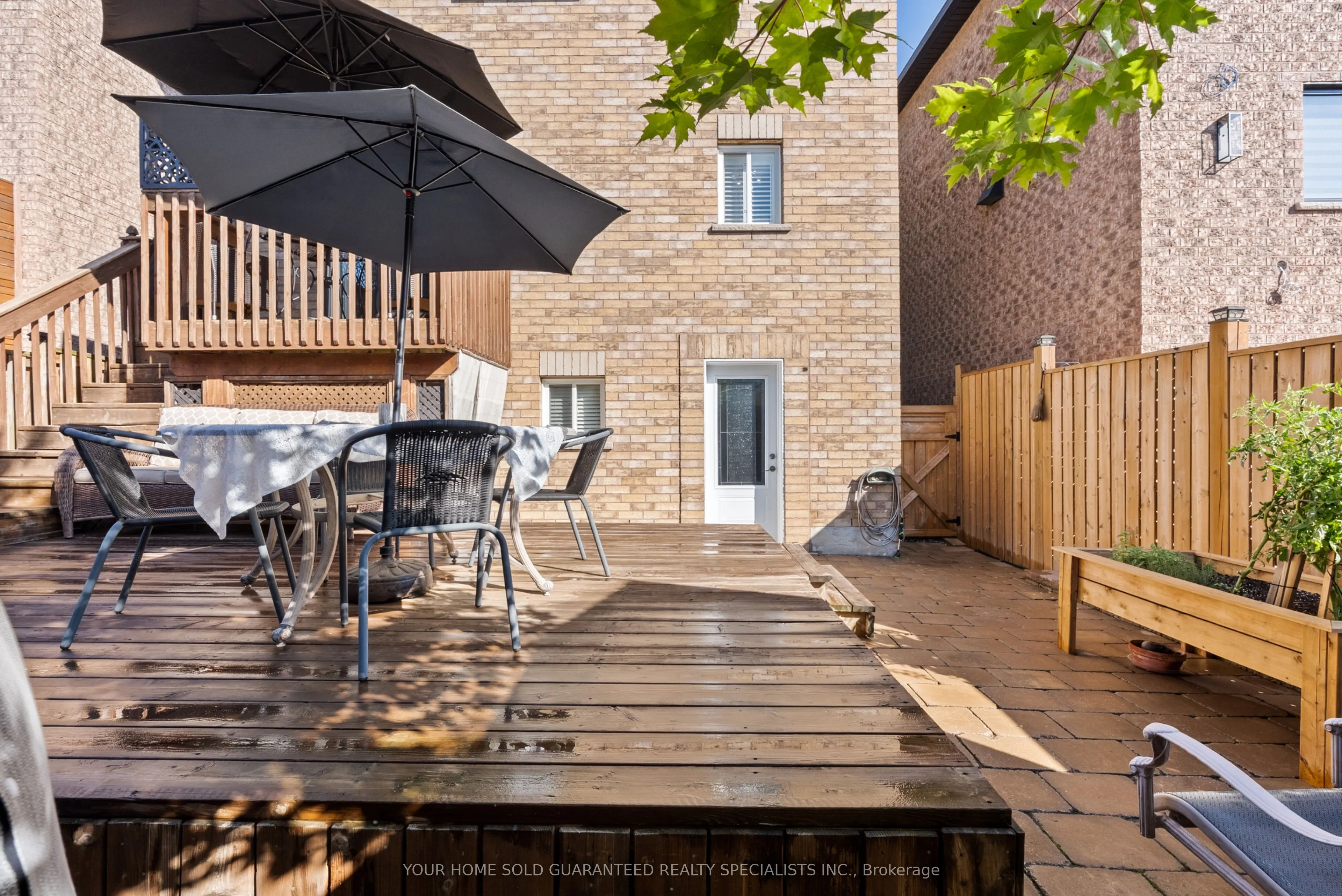77 Beaverbrook Crescent