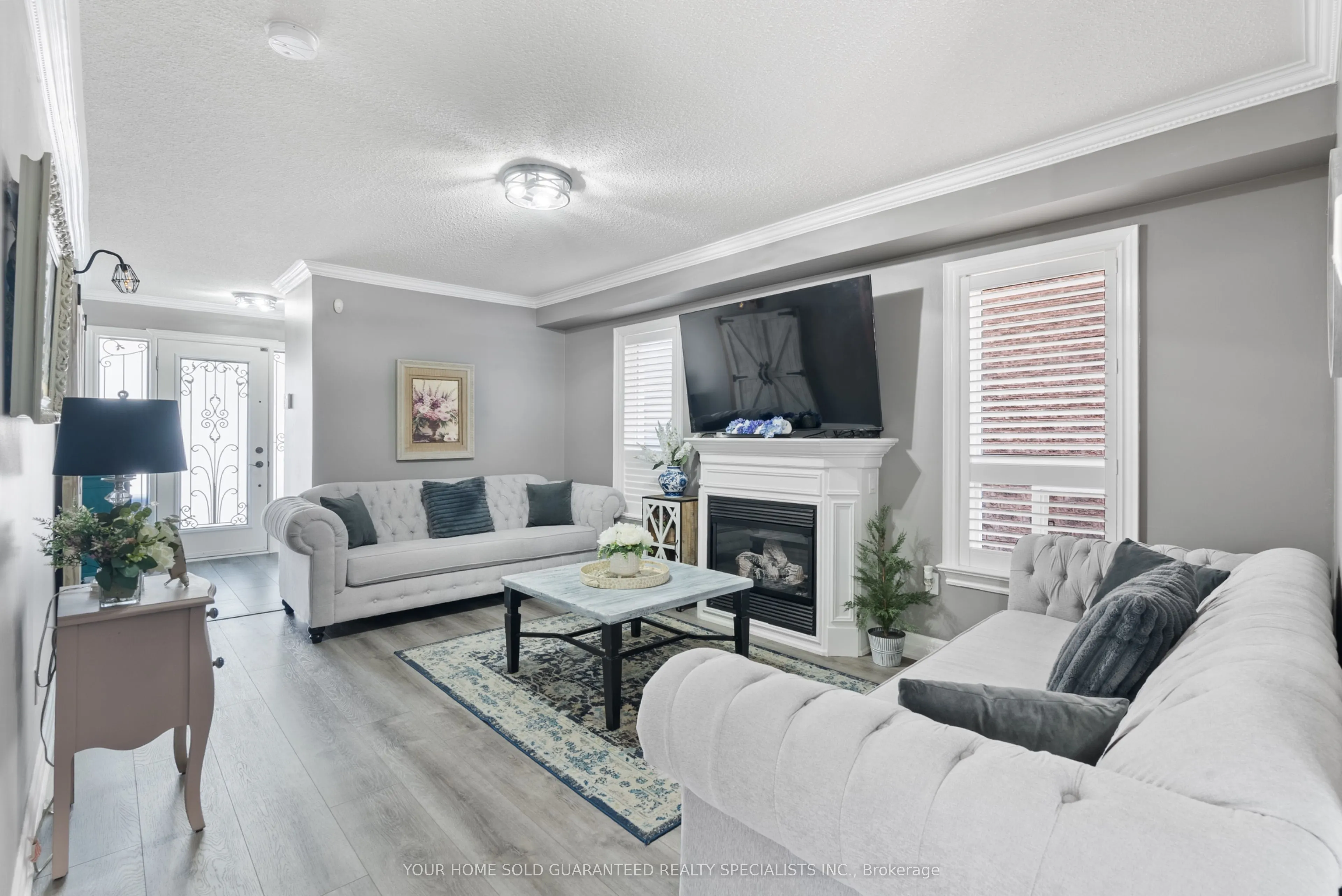 77 Beaverbrook Crescent