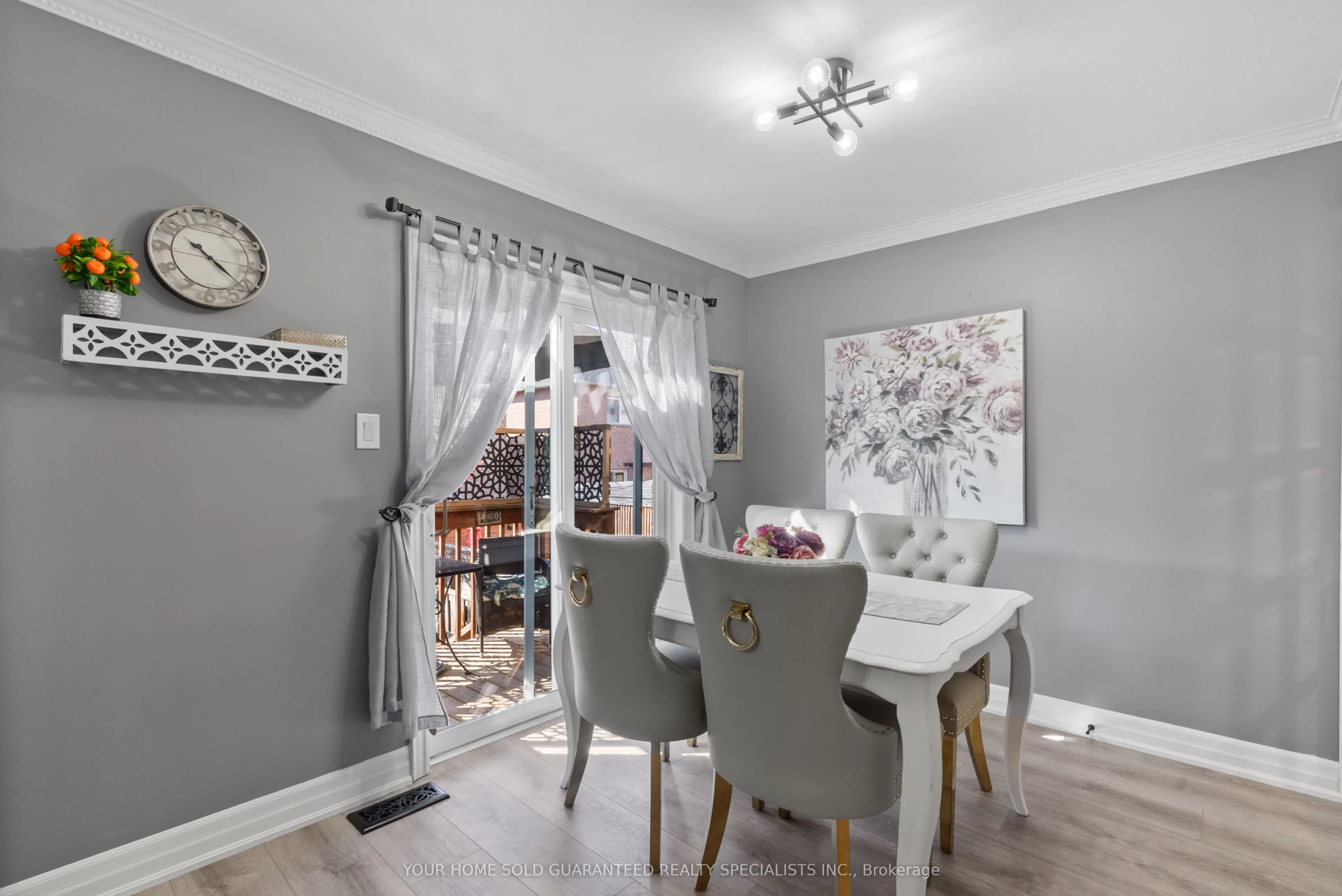 77 Beaverbrook Crescent