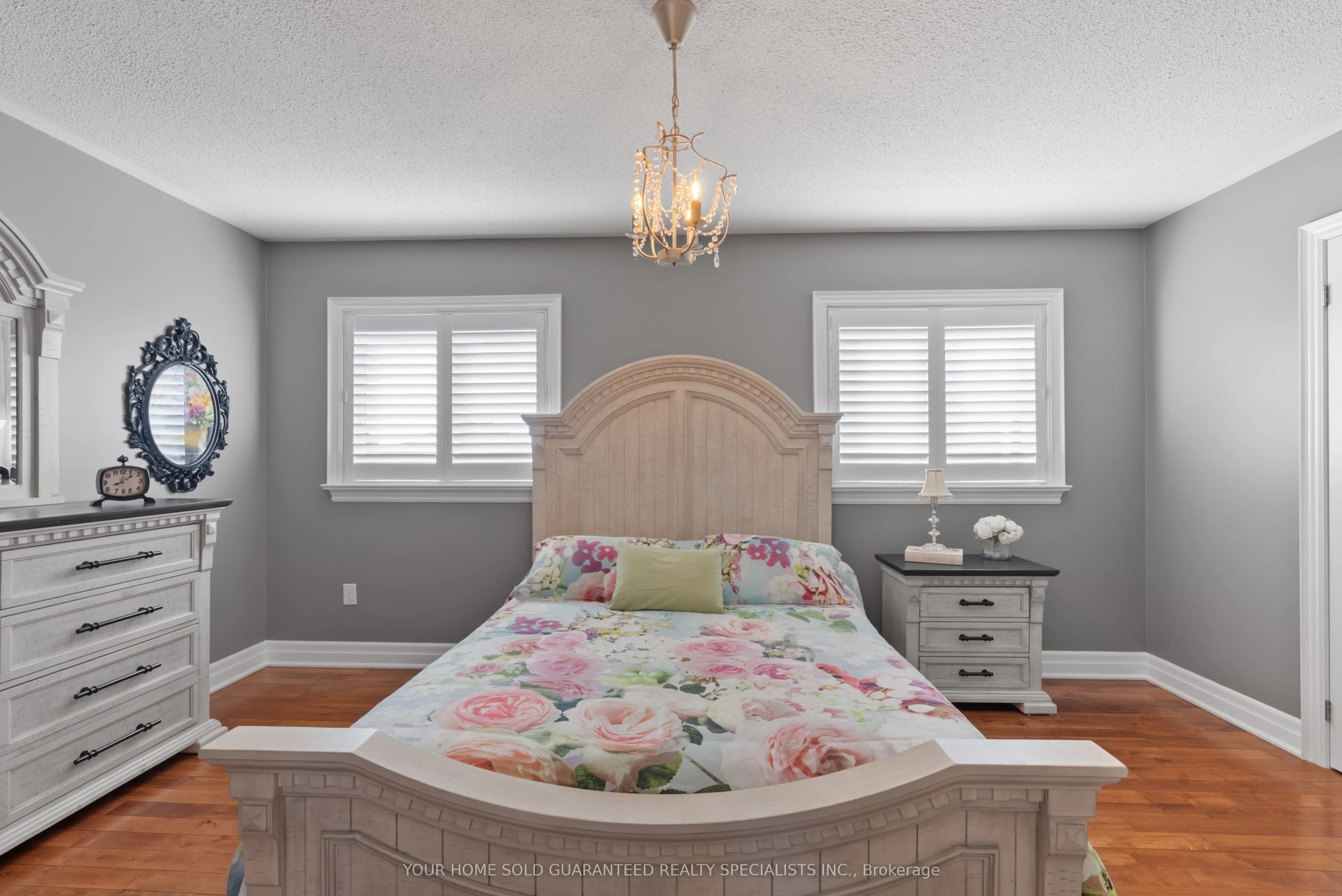77 Beaverbrook Crescent