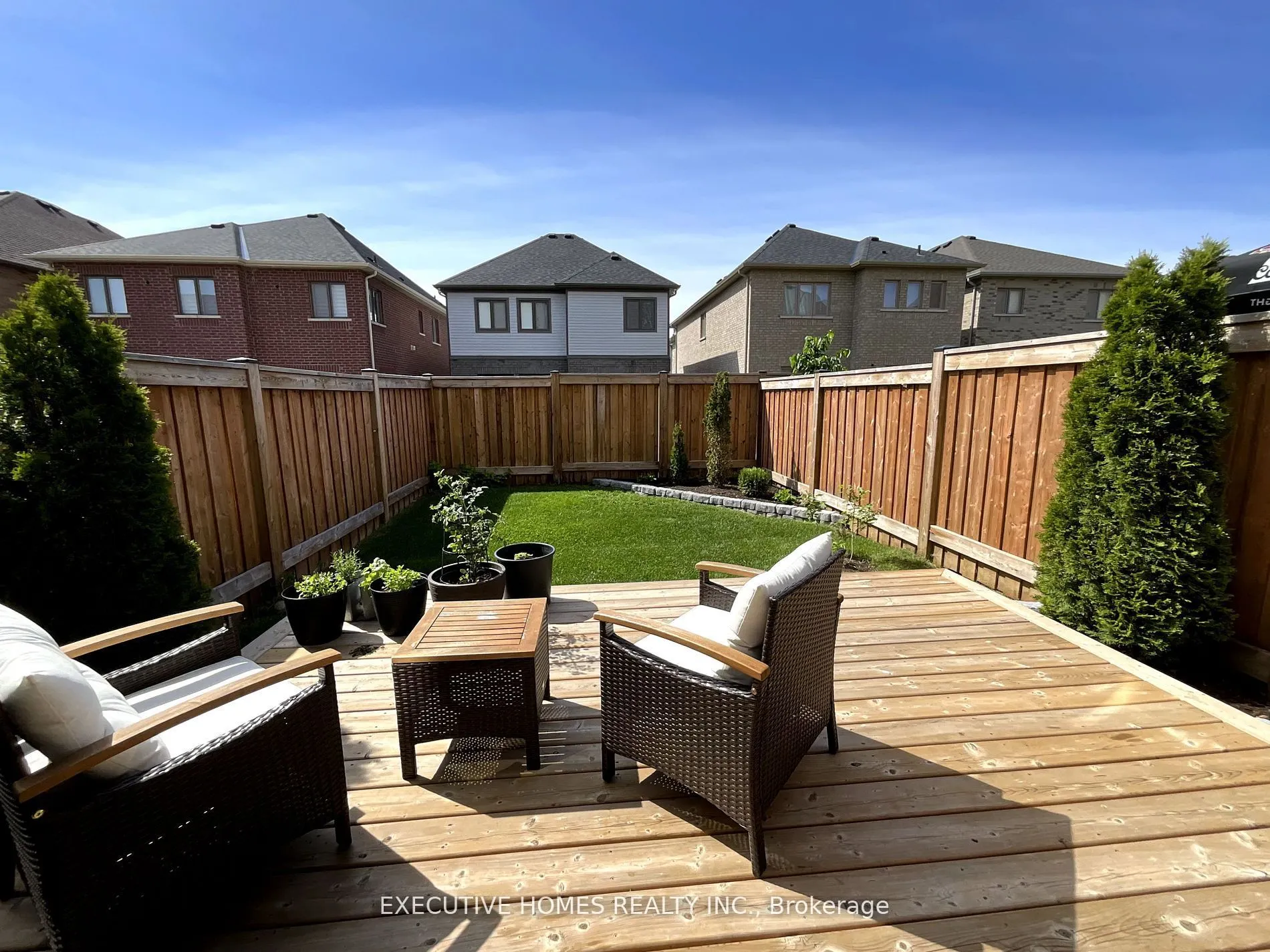 51 Lorne Thomas Place