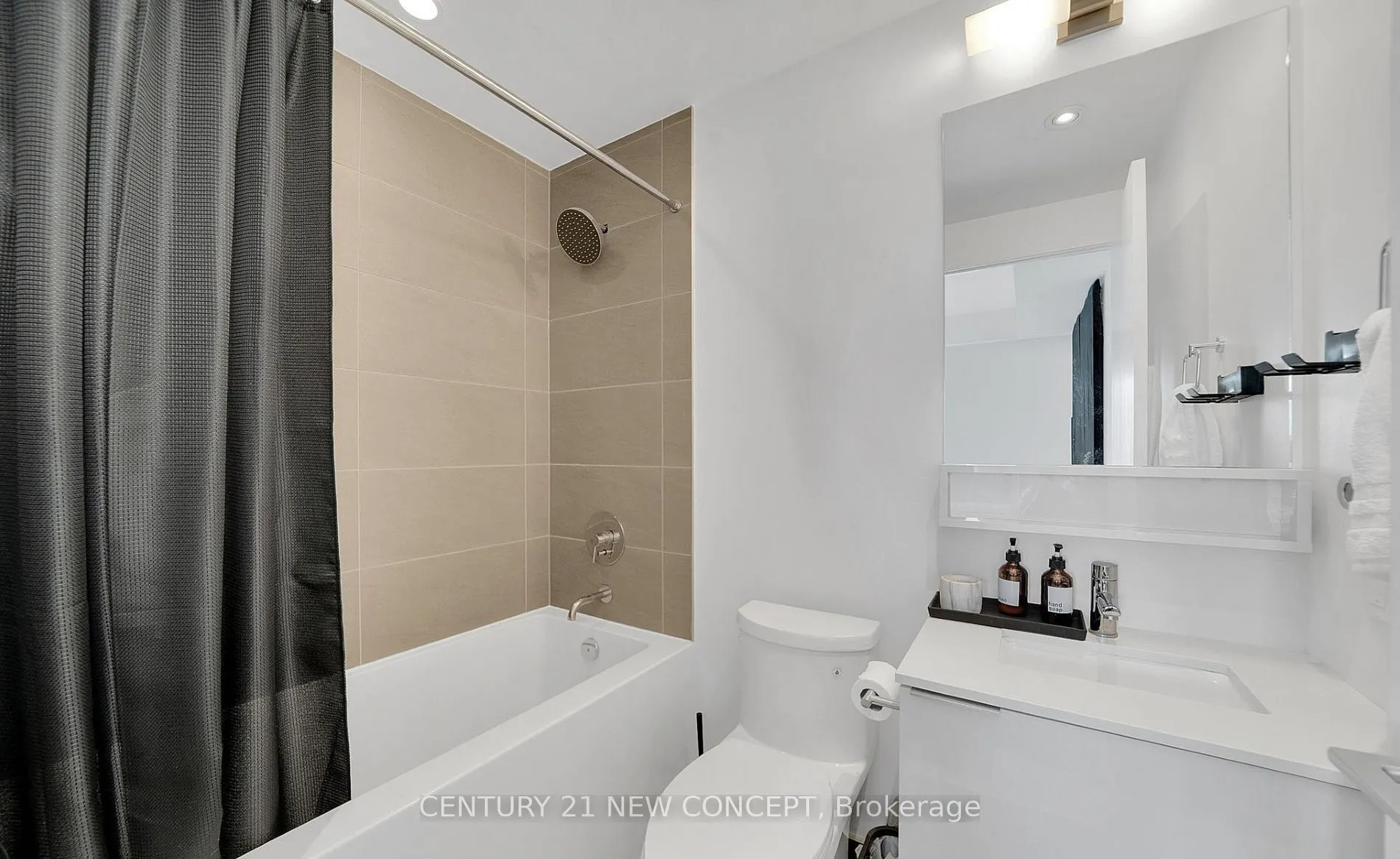 950 Portage Parkway, #2309