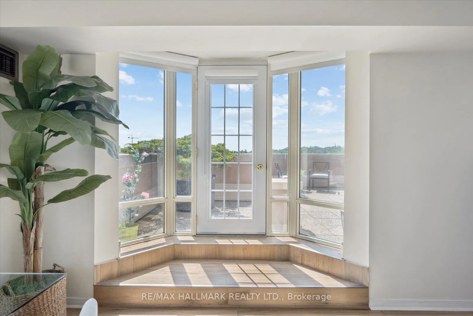 175 Cedar Avenue, #704