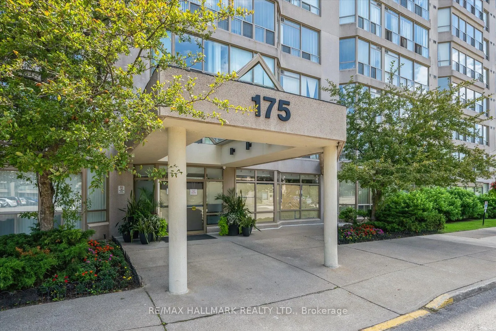 175 Cedar Avenue, #704