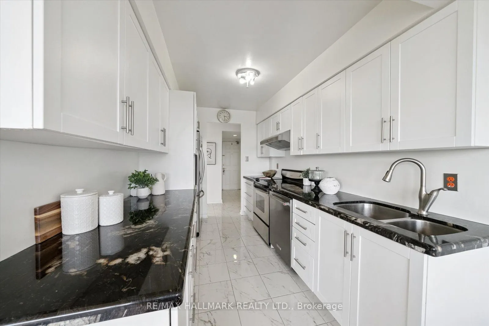 175 Cedar Avenue, #704