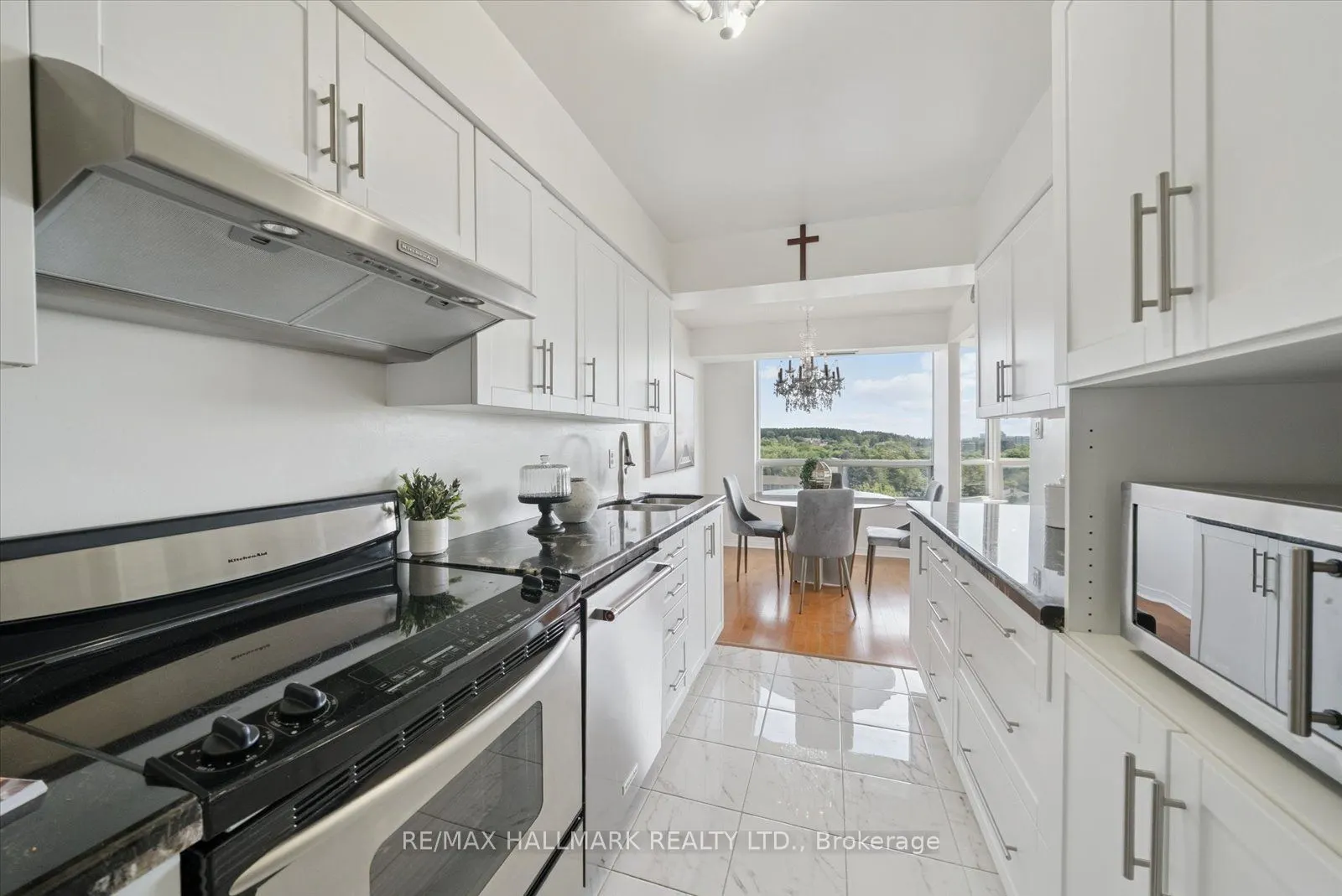 175 Cedar Avenue, #704