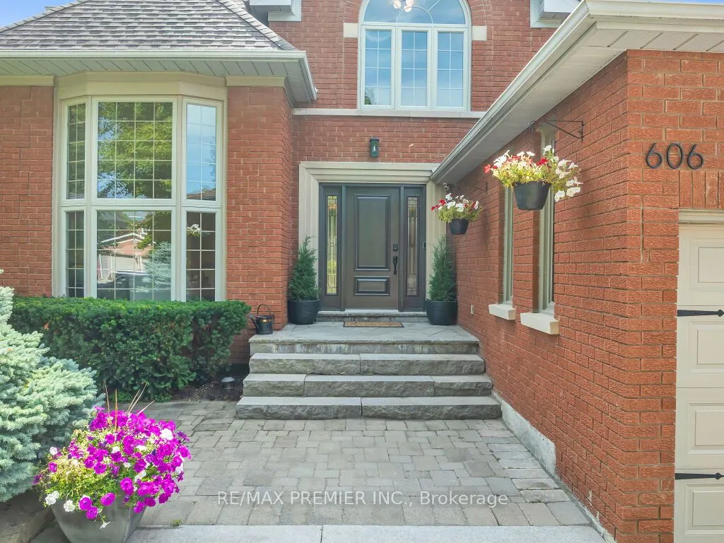 606 Brooker Ridge