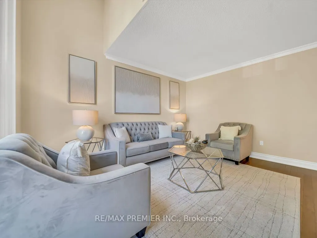 606 Brooker Ridge