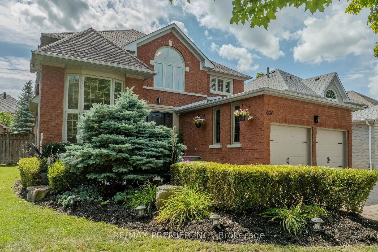 606 Brooker Ridge