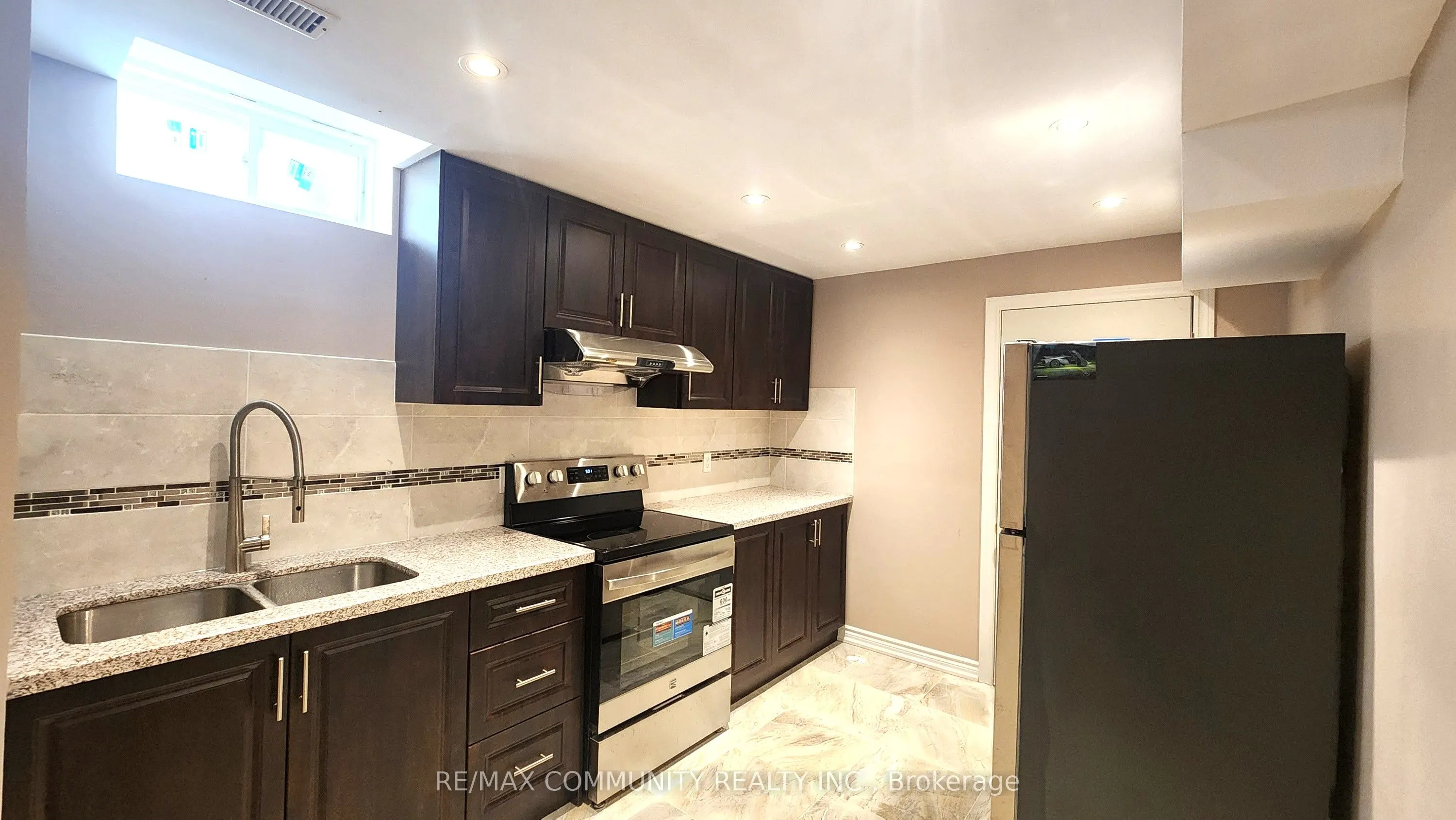 30 Wilf Morden Road, #Lower
