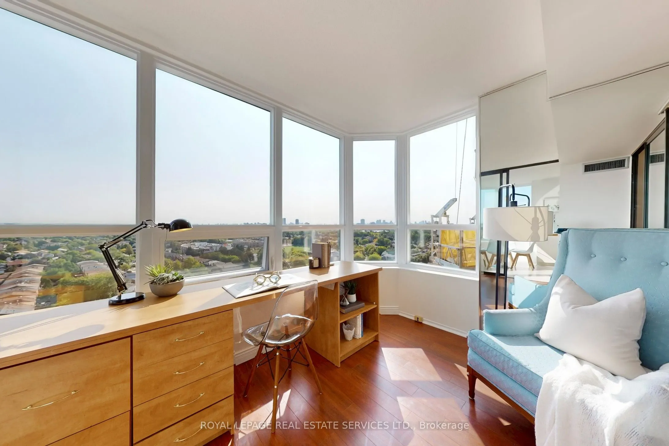 7601 Bathurst Street, #1201