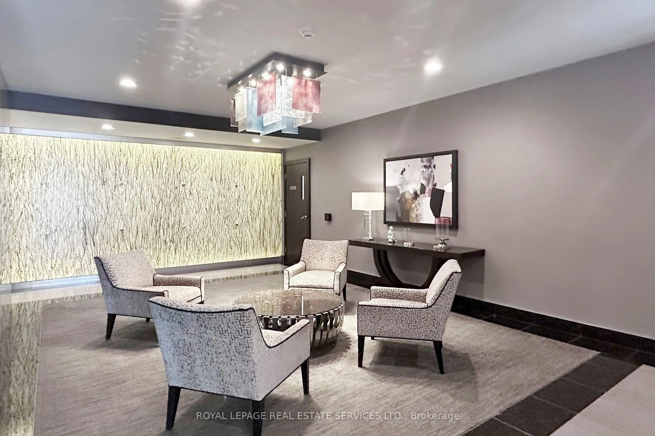 7601 Bathurst Street, #1201
