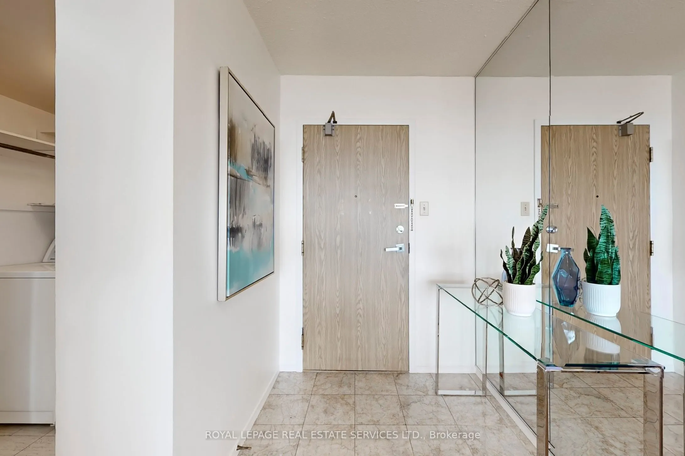 7601 Bathurst Street, #1201