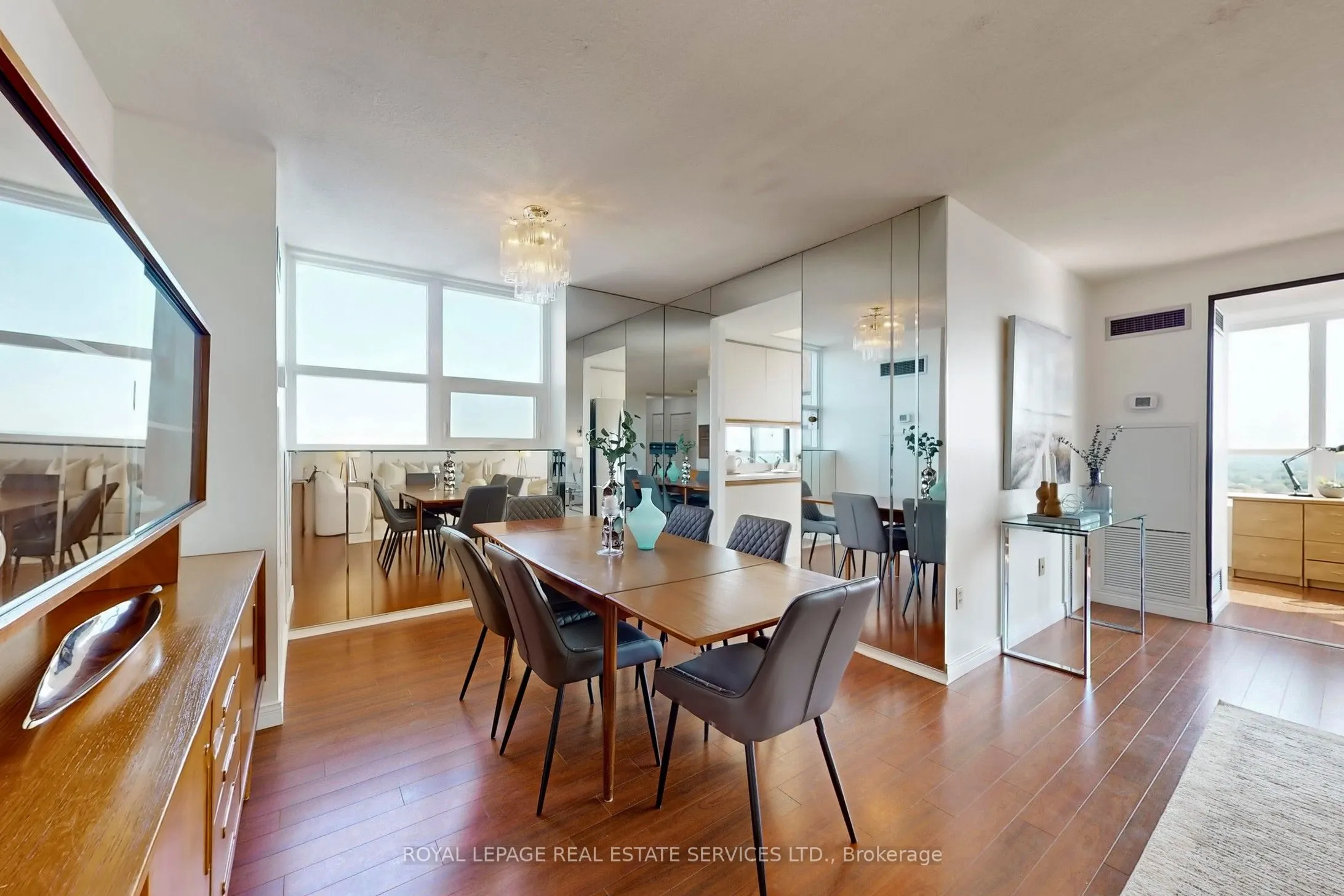 7601 Bathurst Street, #1201