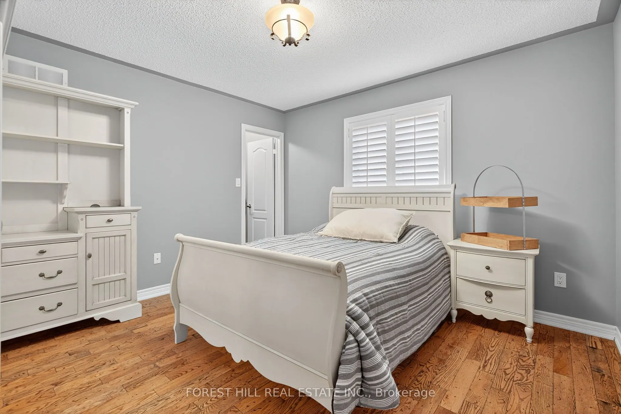 54 Hendel Drive