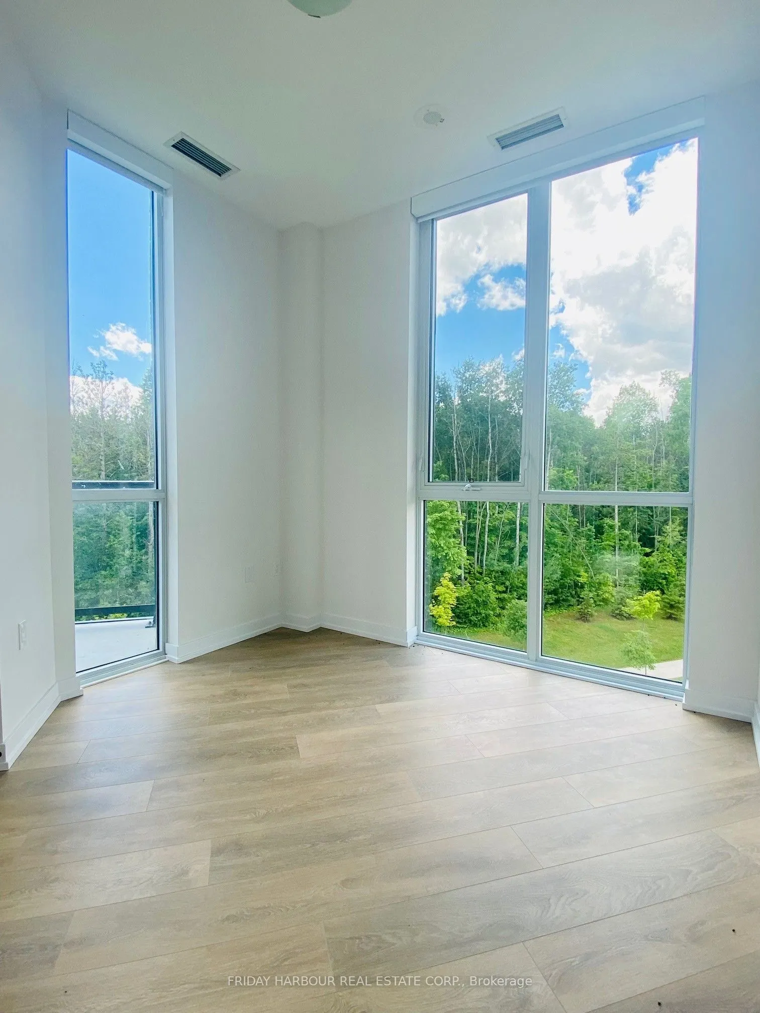 415 Sea Ray Avenue S, #450