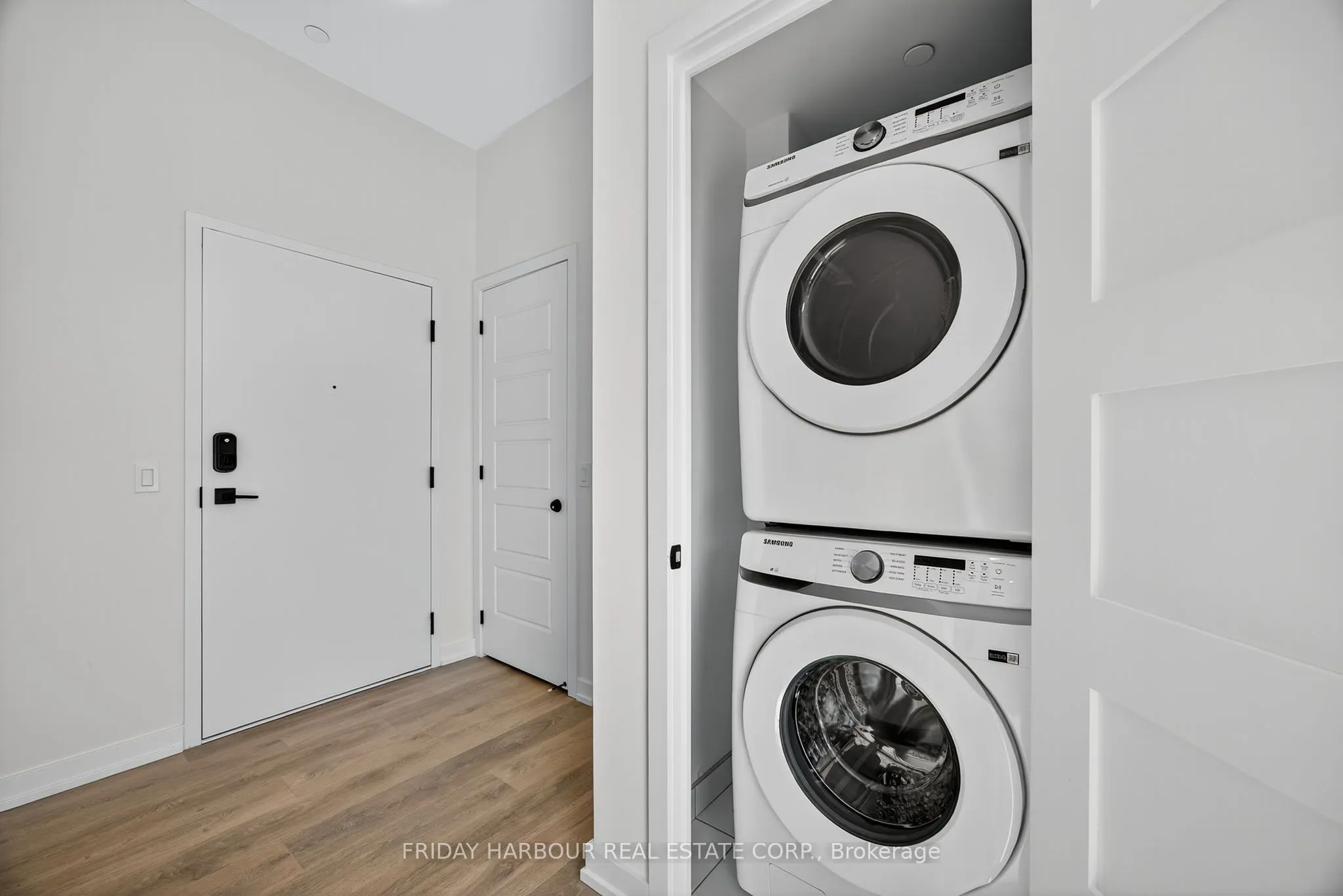415 Sea Ray Avenue S, #450