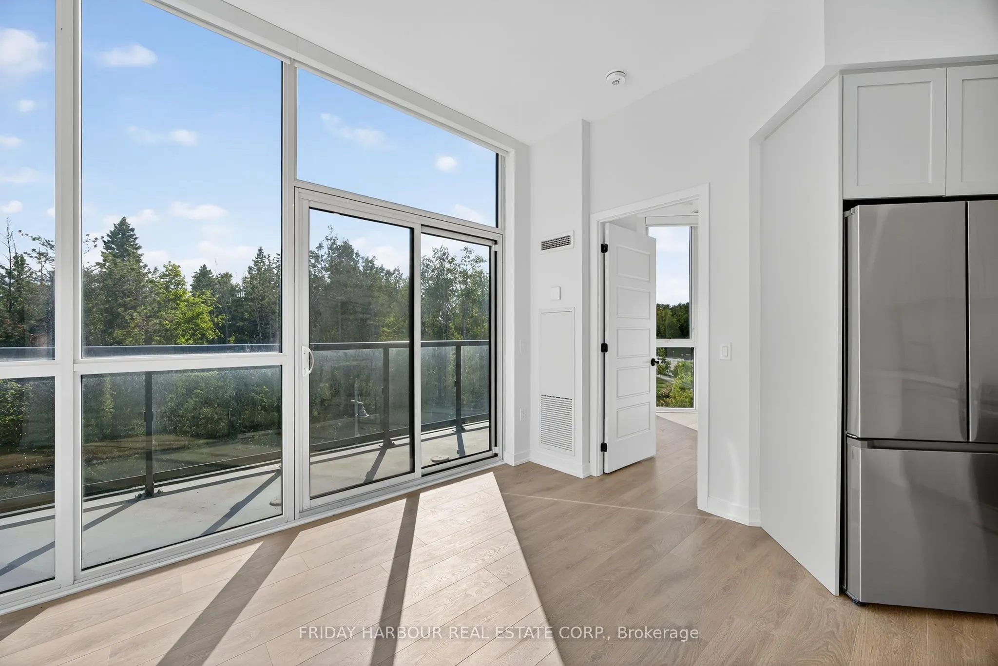 415 Sea Ray Avenue S, #450