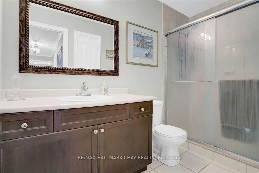 2123 Osbond Road, #Main
