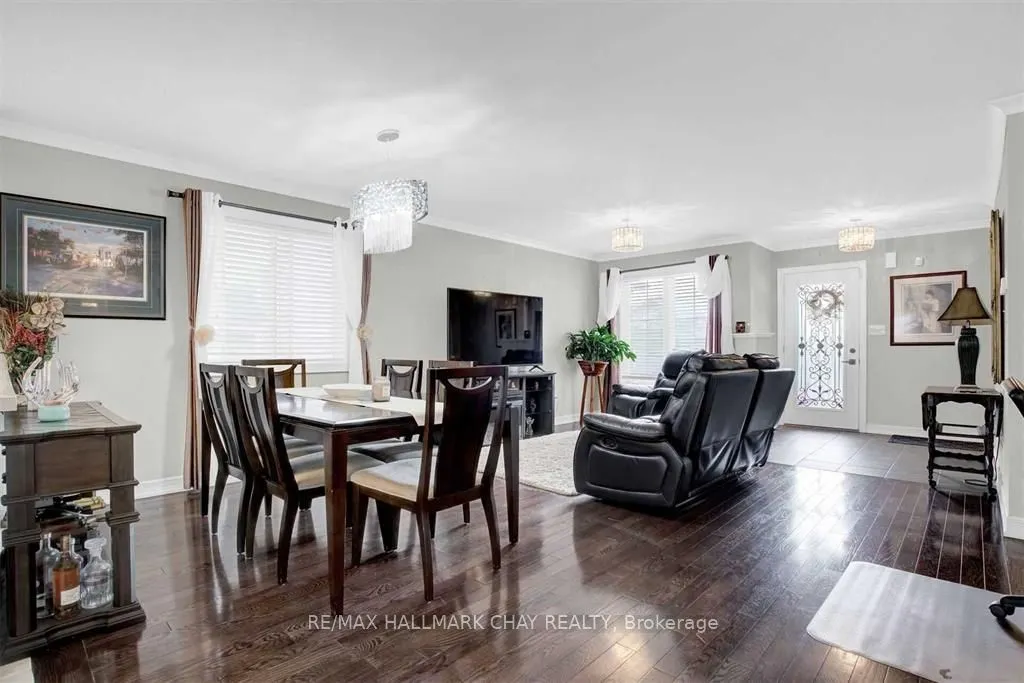 2123 Osbond Road, #Main