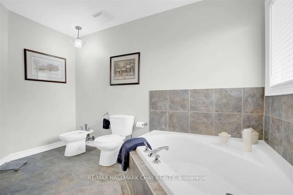 2123 Osbond Road, #Main