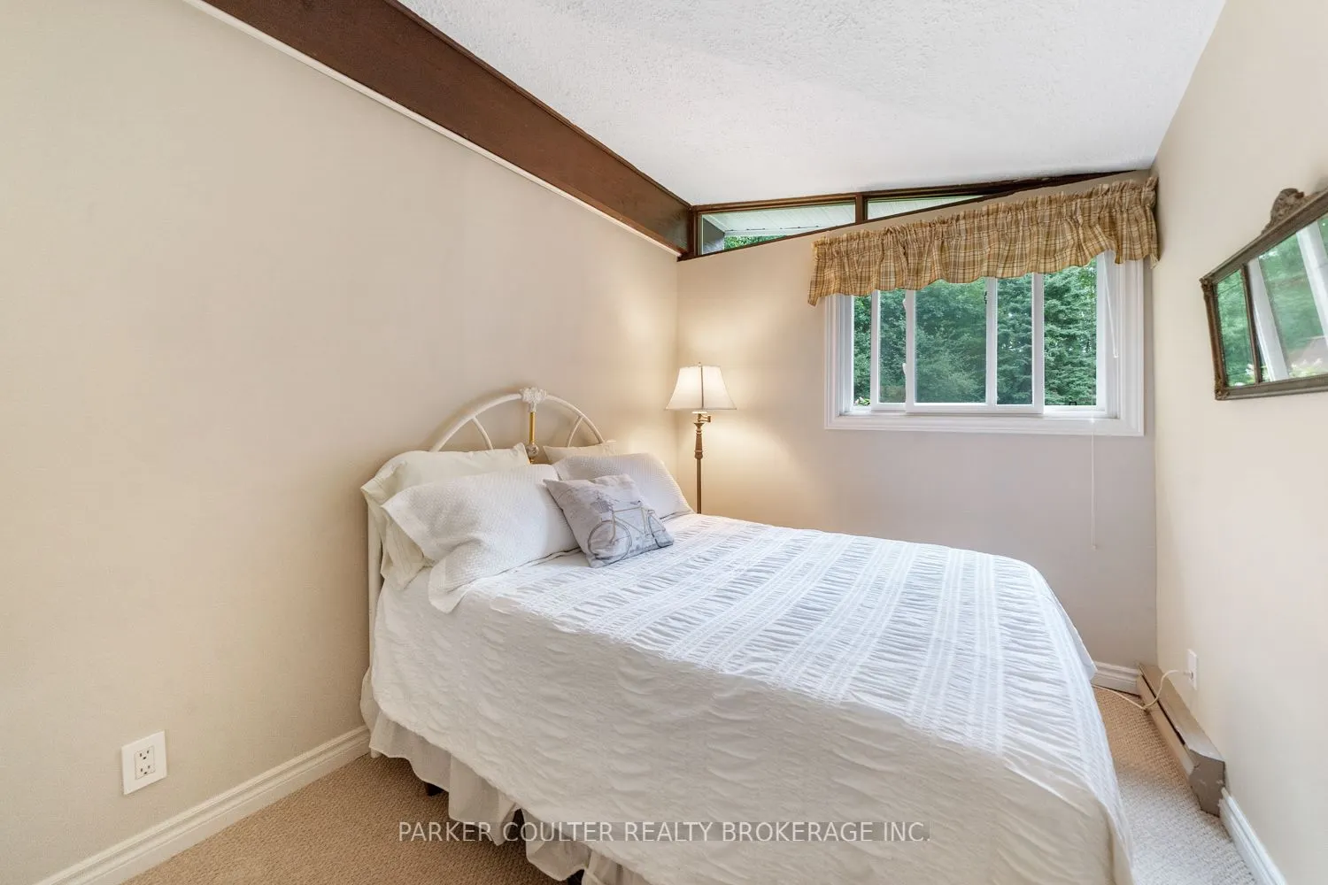 3759 Whitecap Drive