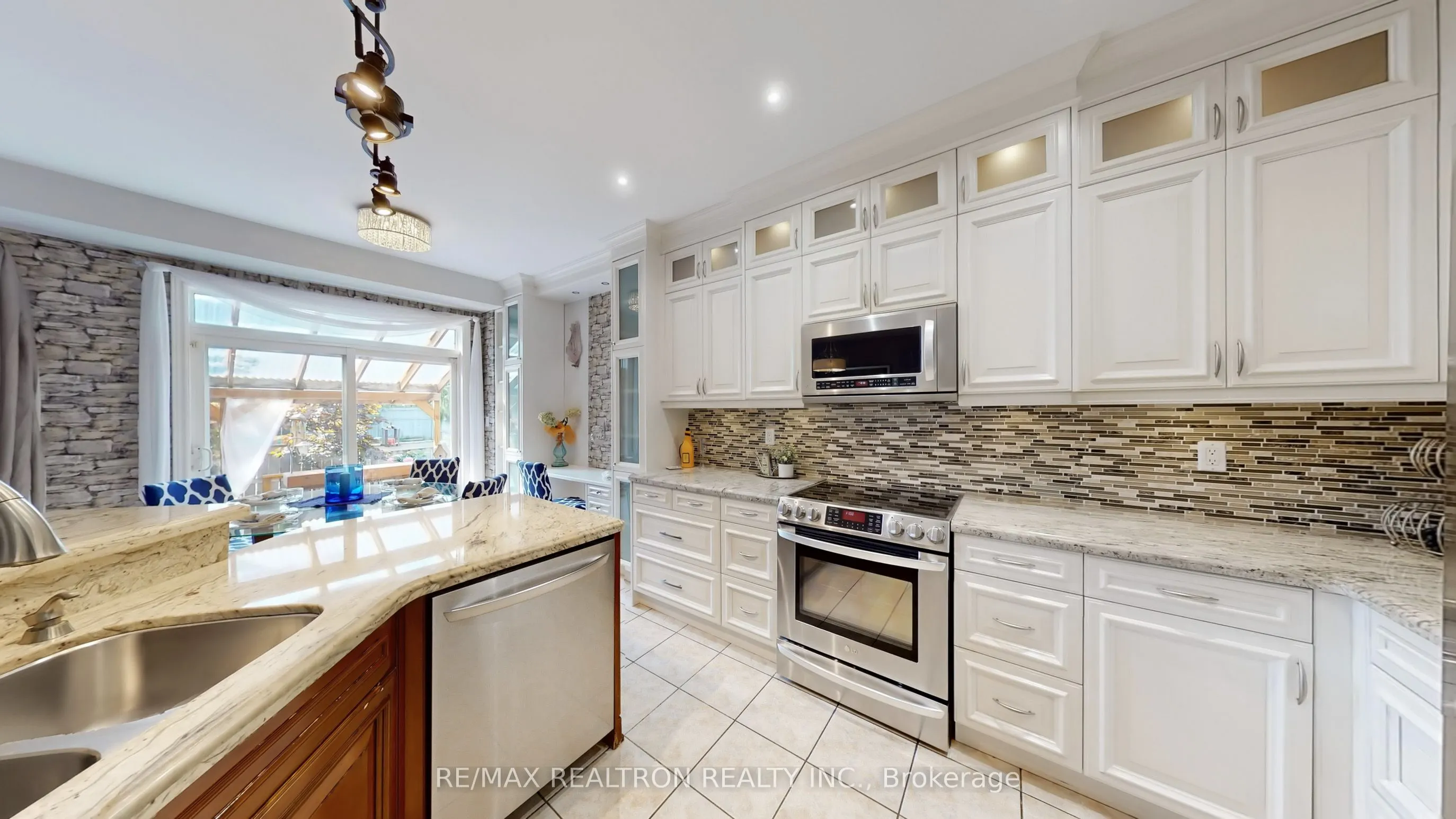 85 Longwood Avenue