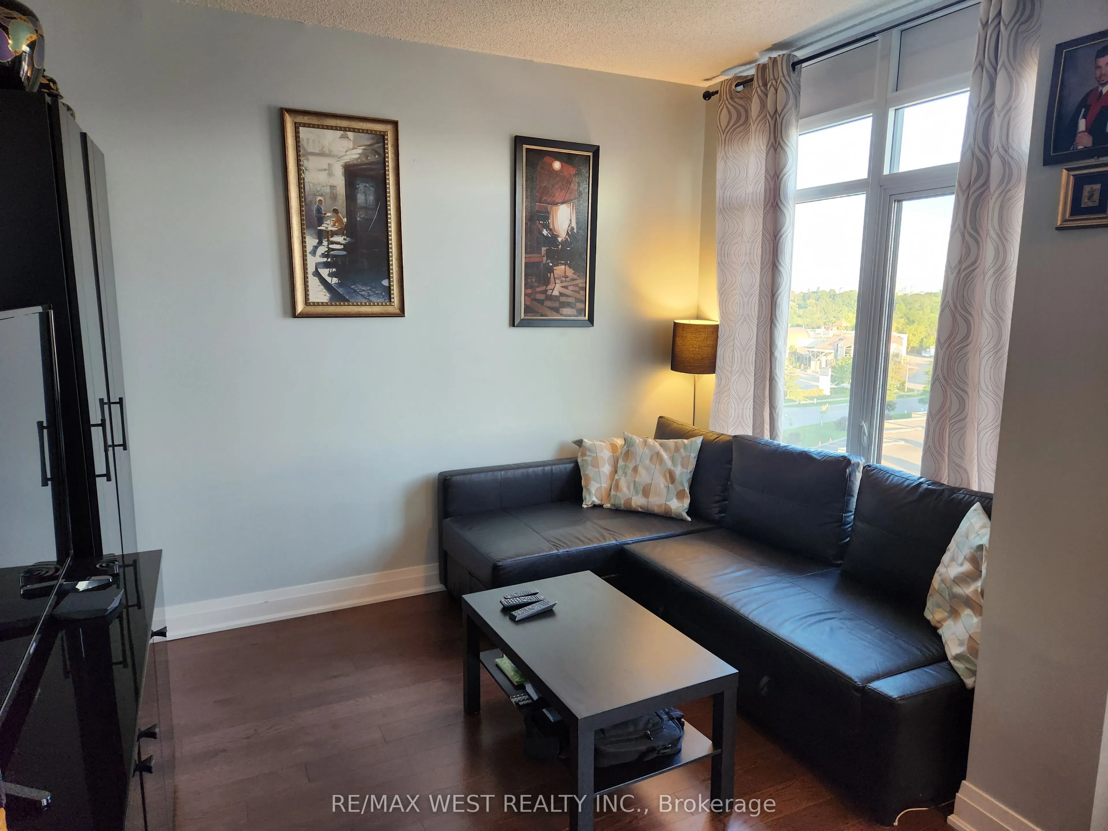 24 Woodstream Boulevard, #613